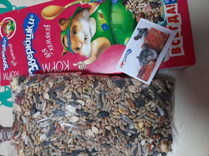 Фотография покупателя товара Корм "ЗВЕРЮШКИ" для хомяков (+ подарок), 450 г - Фото 2