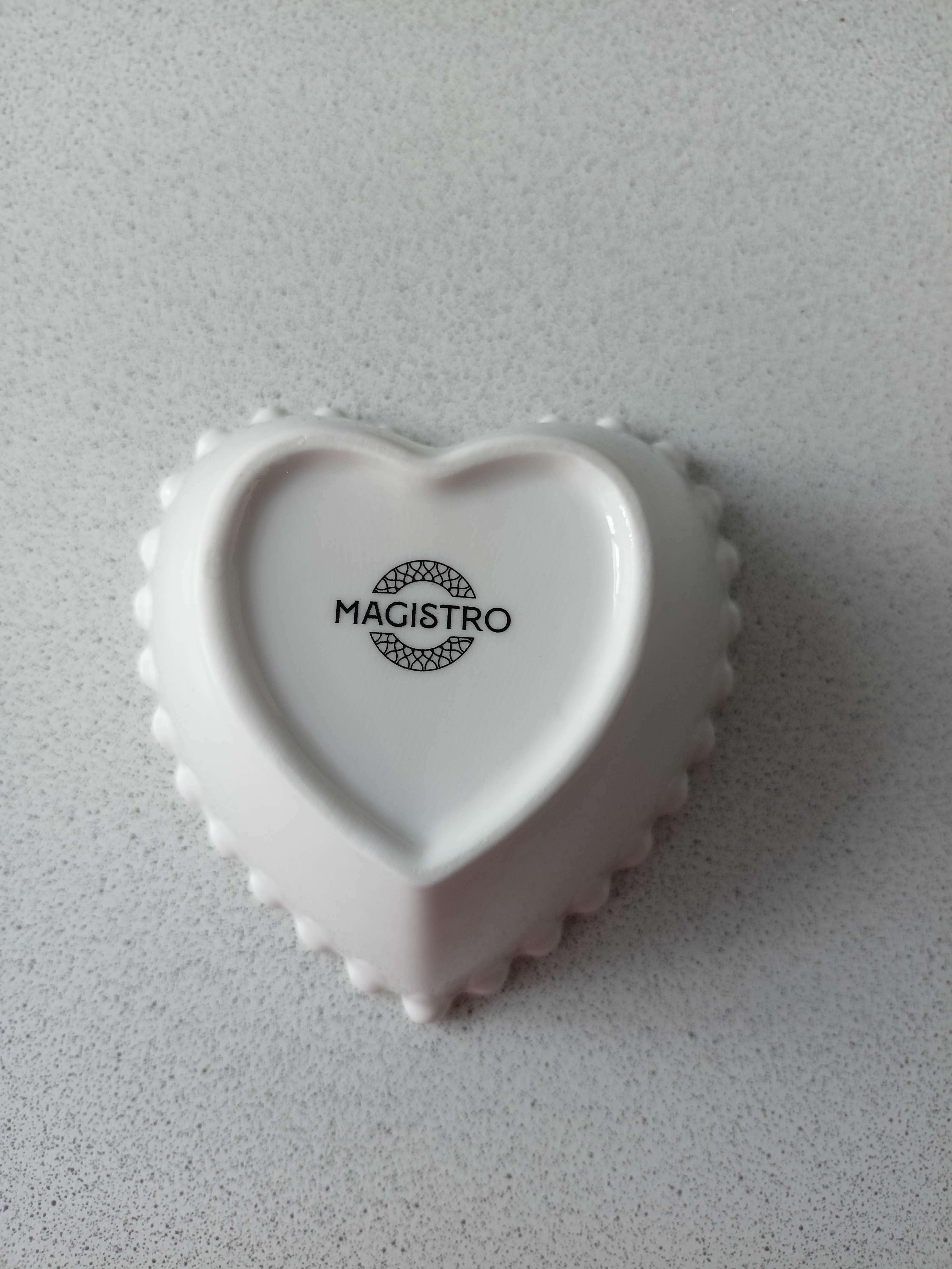 Фотография покупателя товара Соусник Magistro «Сердце», 260 мл, d=11.5, фарфор, белый - Фото 2