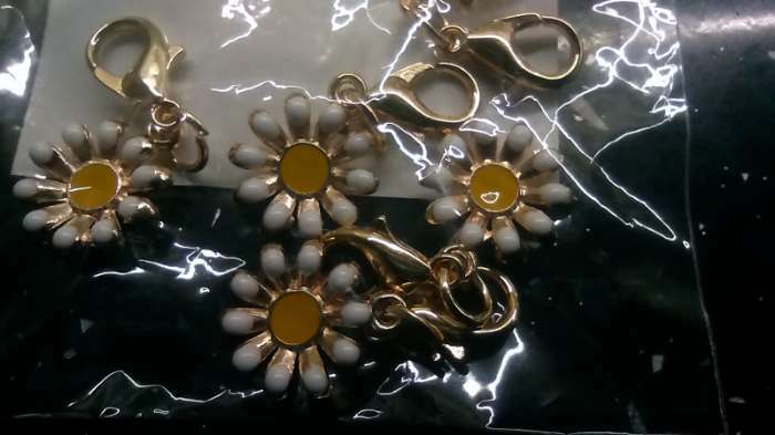 Фотография покупателя товара Шармик «Цветок» ромашка, цвет бело-жёлтый в золоте - Фото 1