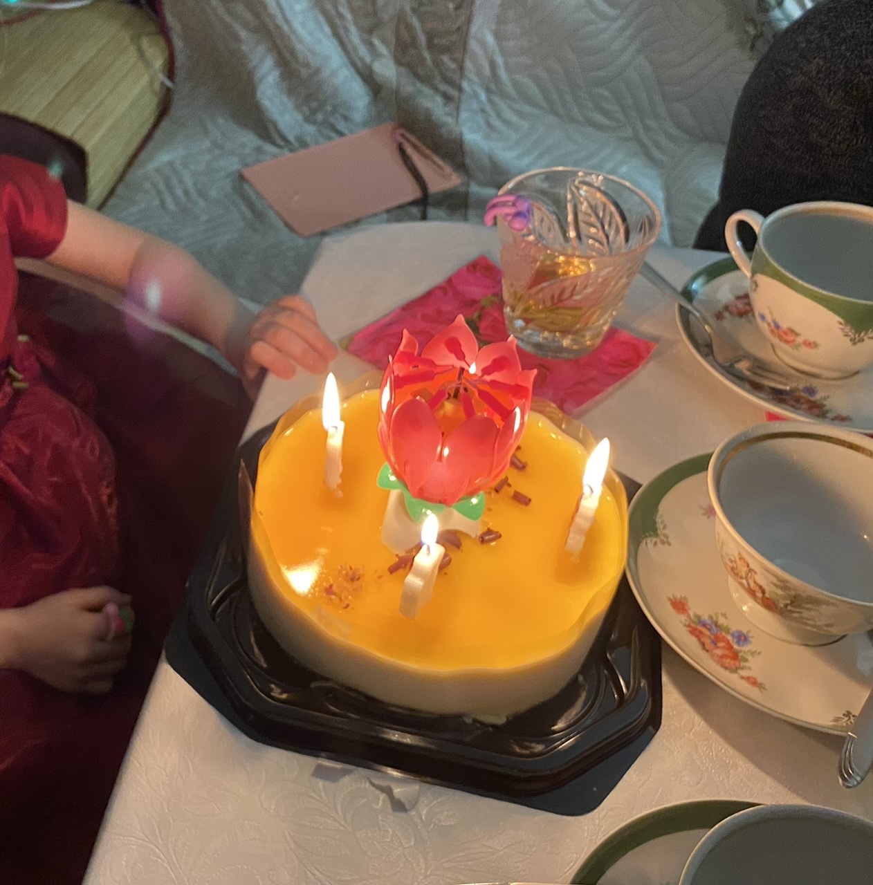 Фотография покупателя товара Свеча для торта музыкальная "Тюльпан", розовая, 12×5 см - Фото 32