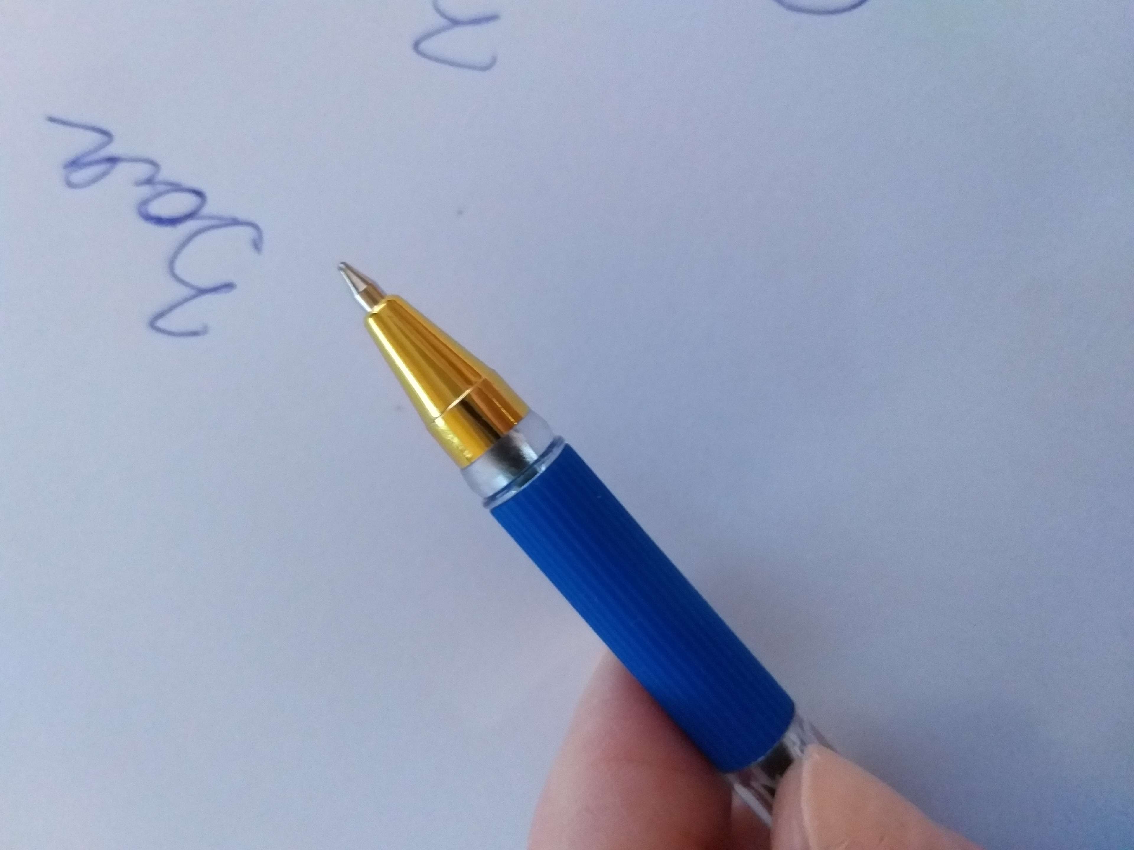 Фотография покупателя товара Ручка шариковая 0.5 мм, стержень синий, корпус прозрачный с резиновым держателем - Фото 32