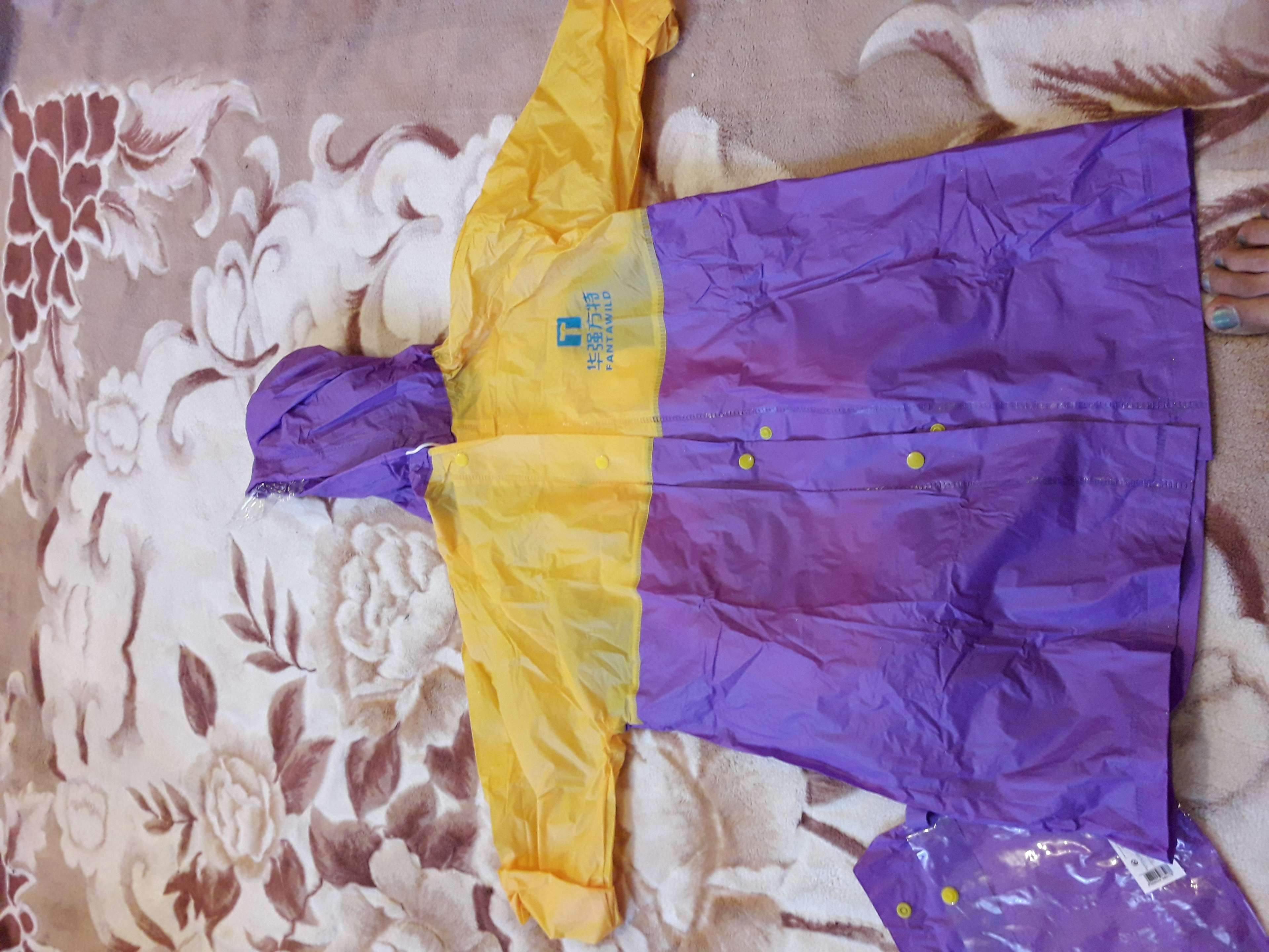 Фотография покупателя товара Дождевик детский «Слонёнок», карман под рюкзак, капюшон с козырьком, рост 100-110 - Фото 2