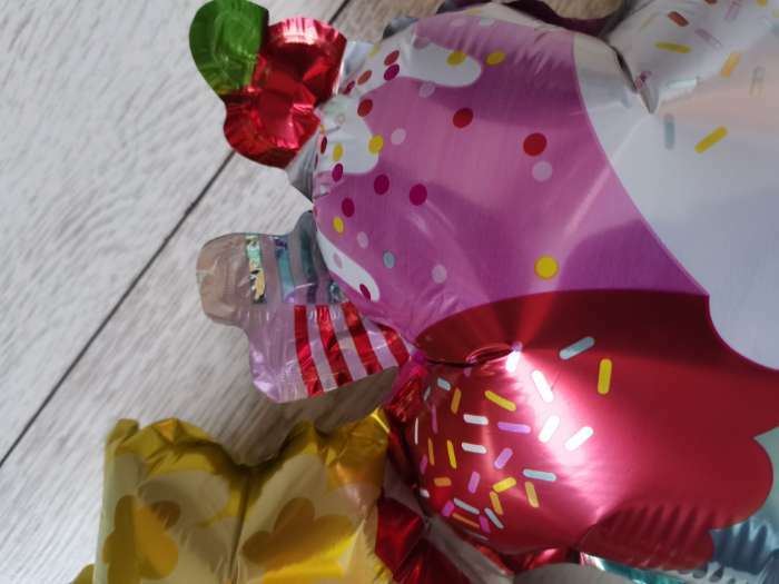 Фотография покупателя товара Гирлянда из фольгированных шаров «Сладкого дня рождения» - Фото 7