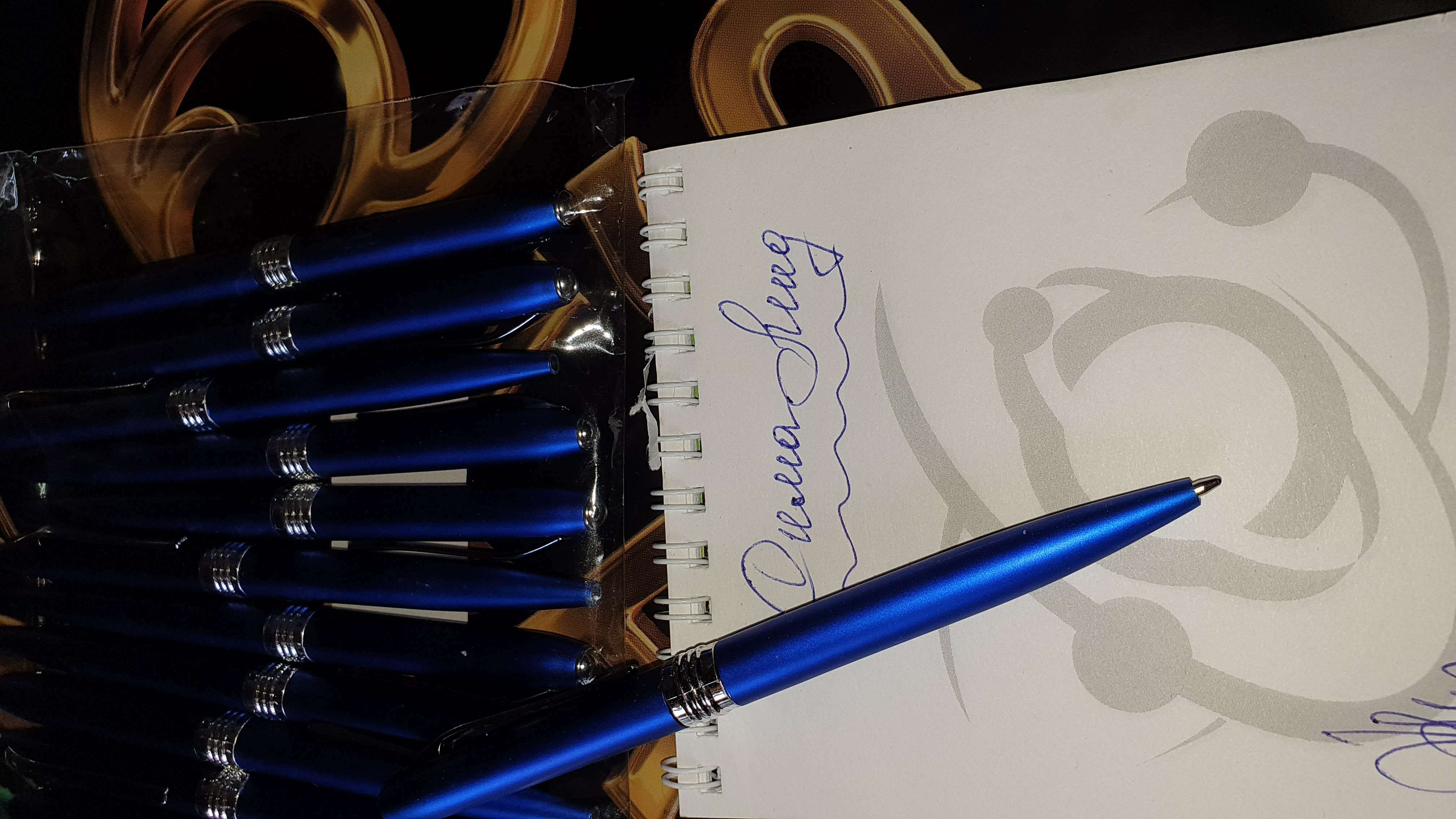 Фотография покупателя товара Ручка шариковая поворотная, 0.7 мм, под логотип, стержень синий, синий корпус - Фото 2