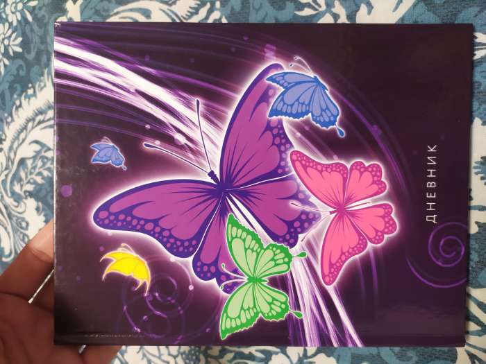Фотография покупателя товара Дневник универсальный для 1-11 классов, "Бабочки. Неон 2", твердая обложка 7БЦ, глянцевая ламинация, 40 листов