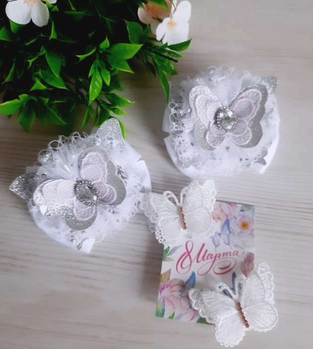 Фотография покупателя товара Аппликация для одежды «Бабочка», текстильная, 3.5×4 см, 10 шт., чёрная - Фото 2