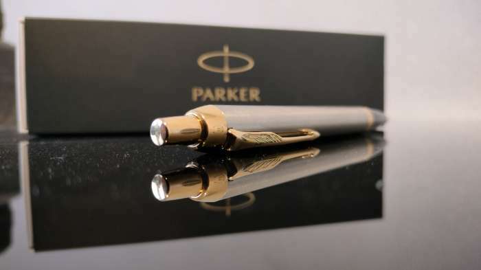 Фотография покупателя товара Ручка шариковая Parker IM Core K321 Brushed Metal GT M, корпус из латуни, синие чернила - Фото 2
