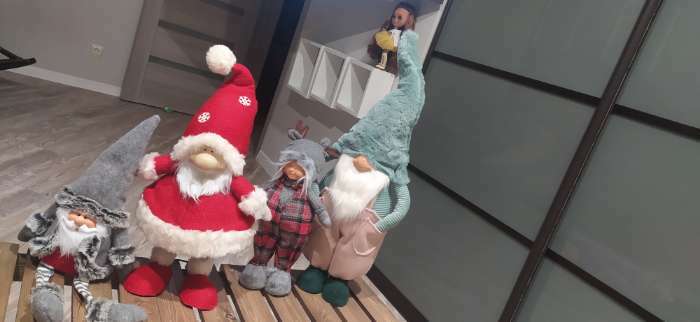 Фотография покупателя товара Кукла интерьерная "Дедушка Мороз в красном кафтане и колпаке со снежинками" 44х21х31 см - Фото 1