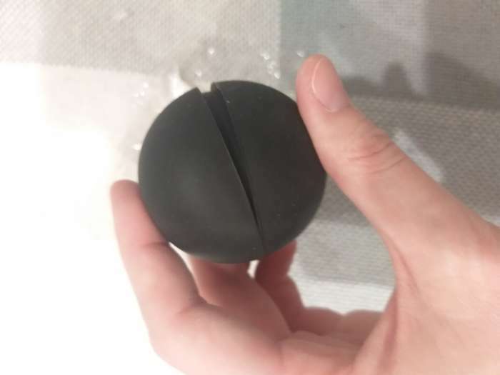 Фотография покупателя товара Криомассажёр «Ледяная сфера», d = 4,3 × 5 см, цвет чёрный - Фото 5