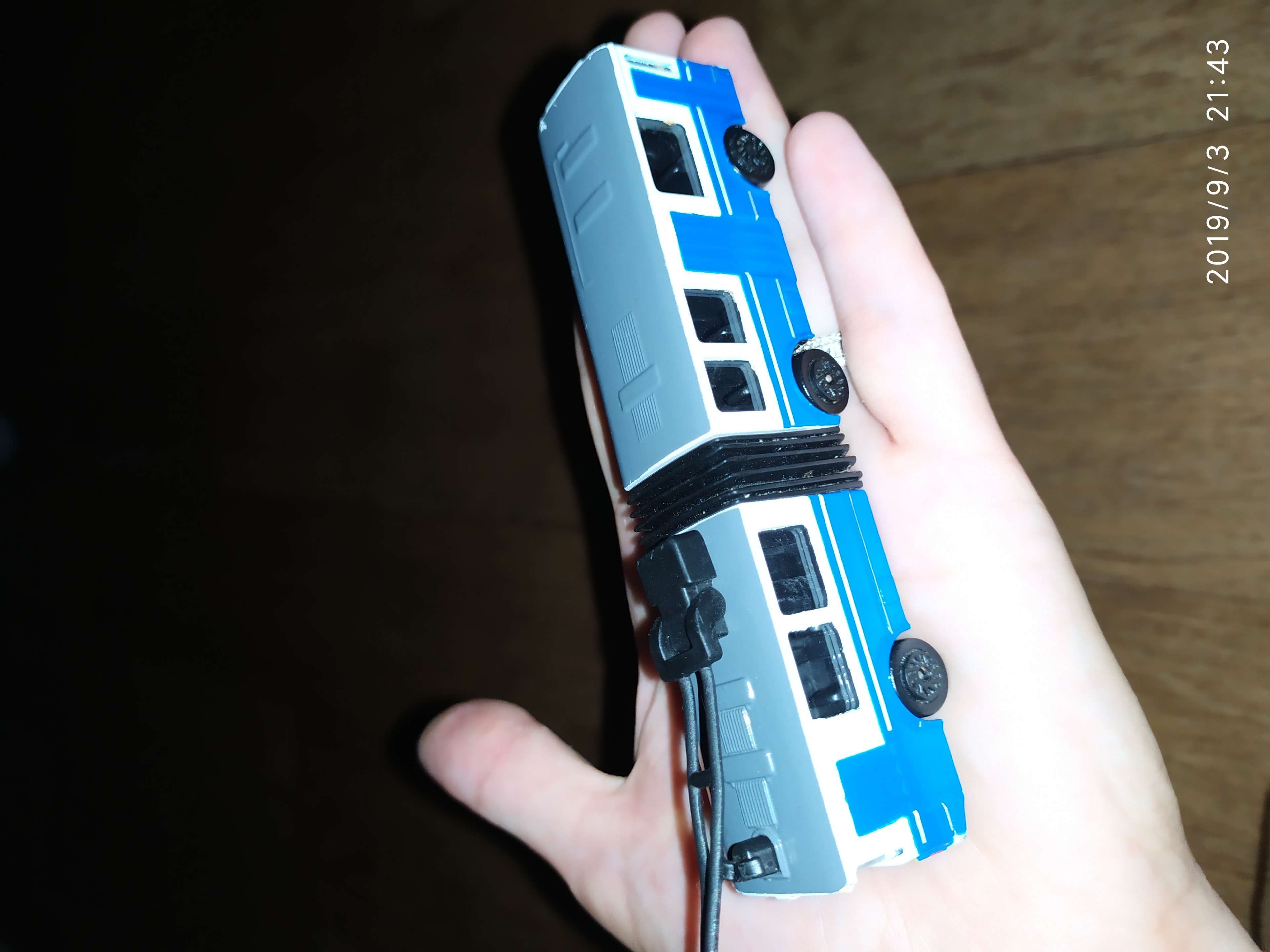 Фотография покупателя товара Троллейбус металлический с резинкой 12 см - Фото 1