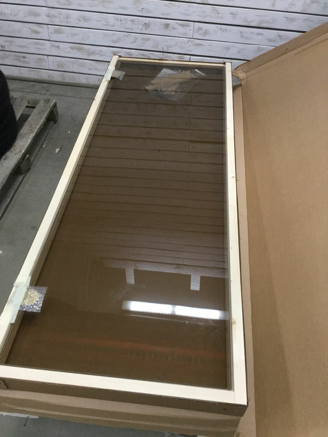 Фотография покупателя товара Дверь для бани и сауны стеклянная «Бронза», размер коробки 190 × 70 см, 6 мм, 2 петли - Фото 1