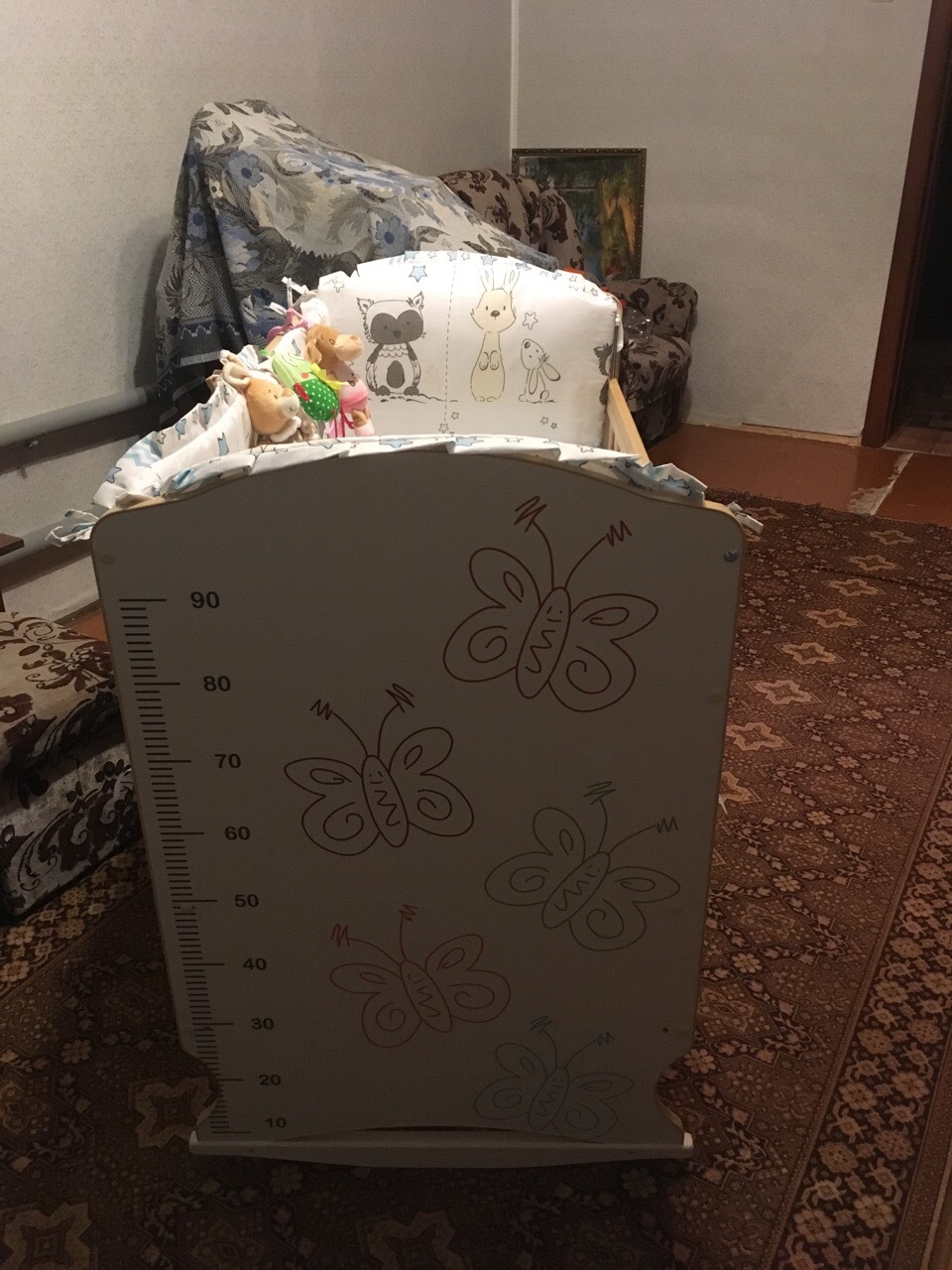 Фотография покупателя товара Детская кроватка «Морозко. Бабочки» с ростомером, на колёсах или качалке, цвет бежевый/берёза - Фото 5