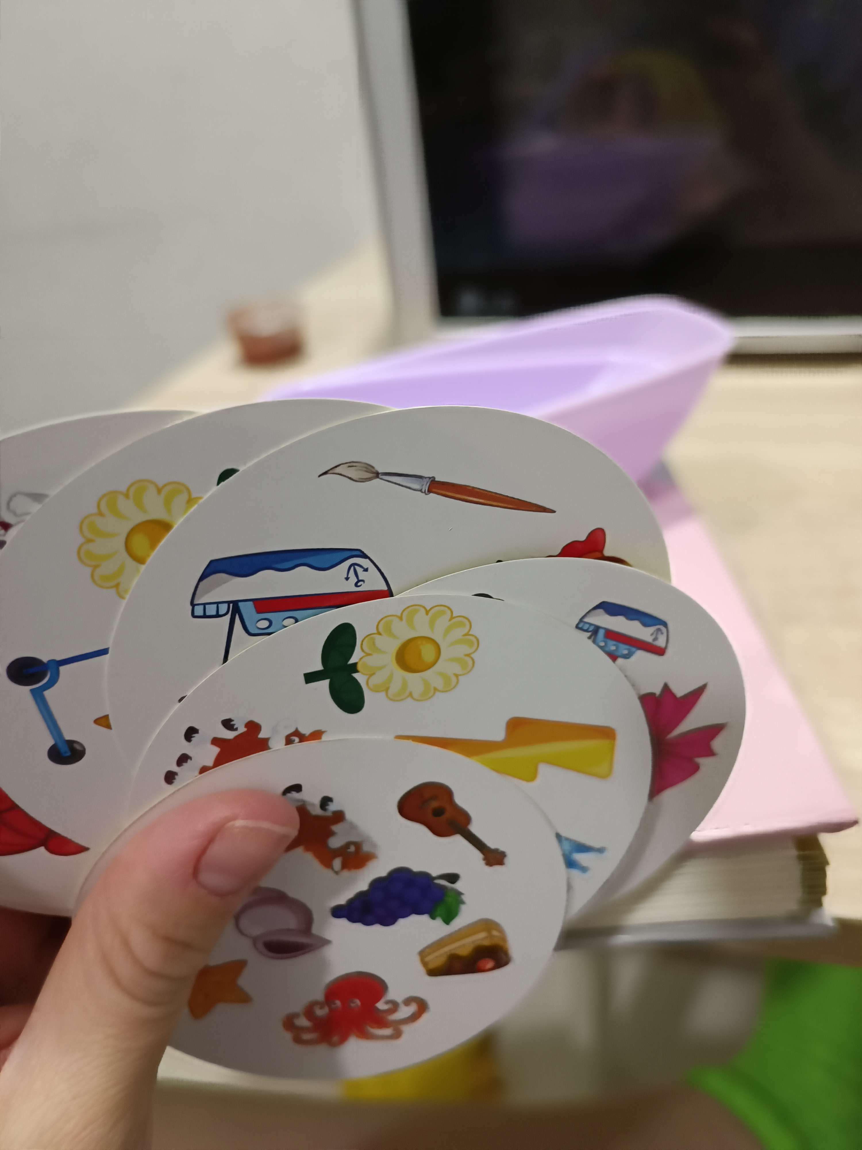 Фотография покупателя товара Настольная игра на реакцию и внимание «Дуббль. Kids», 20 карт, 5+