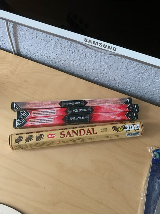 Фотография покупателя товара Благовония HEM "Sandal. Сандал", 20 палочек в упаковке, шестигранник - Фото 1