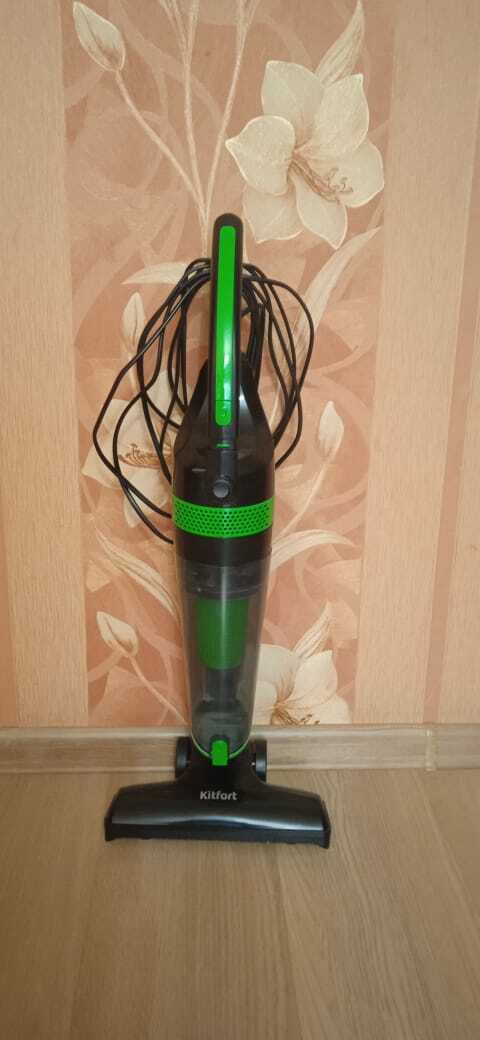 Фотография покупателя товара Пылесос Kitfort КТ-525-3, вертикальный, 600 Вт, 1.5 л, шнур 4 м, зеленый