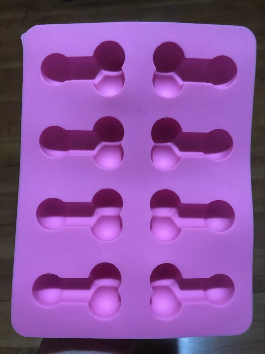 Фотография покупателя товара Форма для льда и шоколада «Нежно», силикон, 18.5 х 14.2 х 1.6 см, цвет розовый 18+ - Фото 1