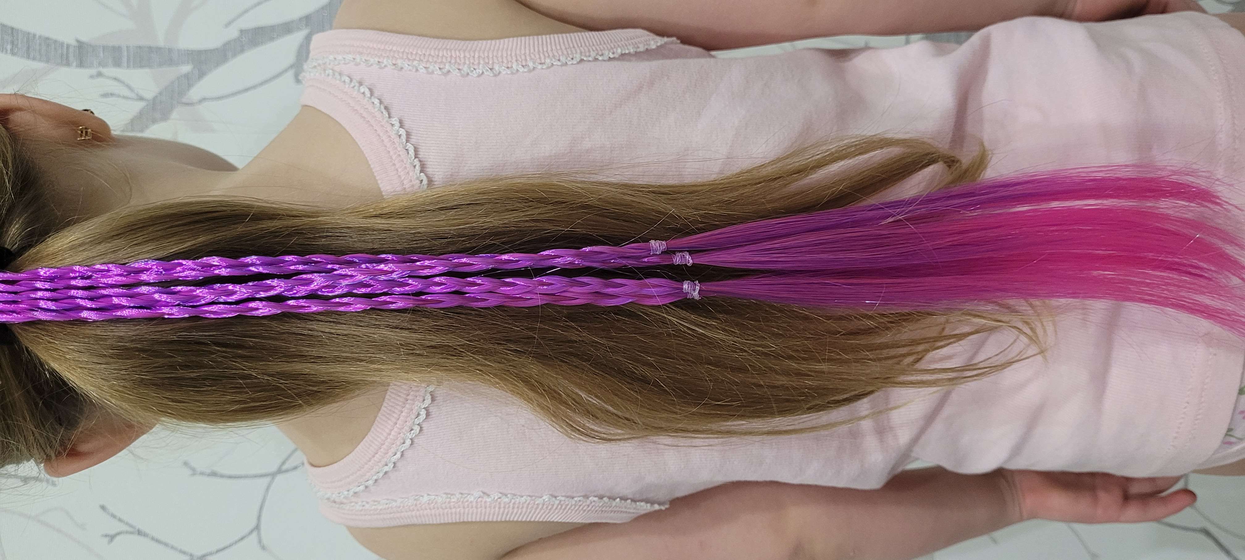 Фотография покупателя товара Резинки для волос , детские , цветные косички «Верь в сказку», диам 4 см.