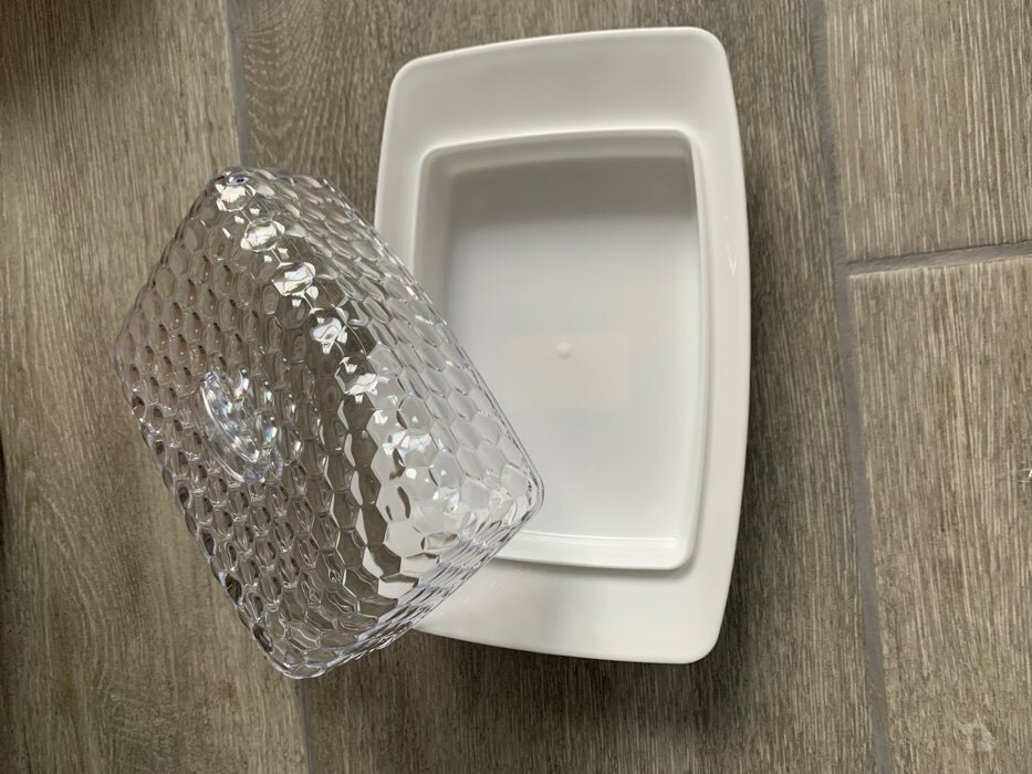 Фотография покупателя товара Маслёнка Альтернатива «Мозаика», 18.5×12×7.2 см, пластик, белая - Фото 3