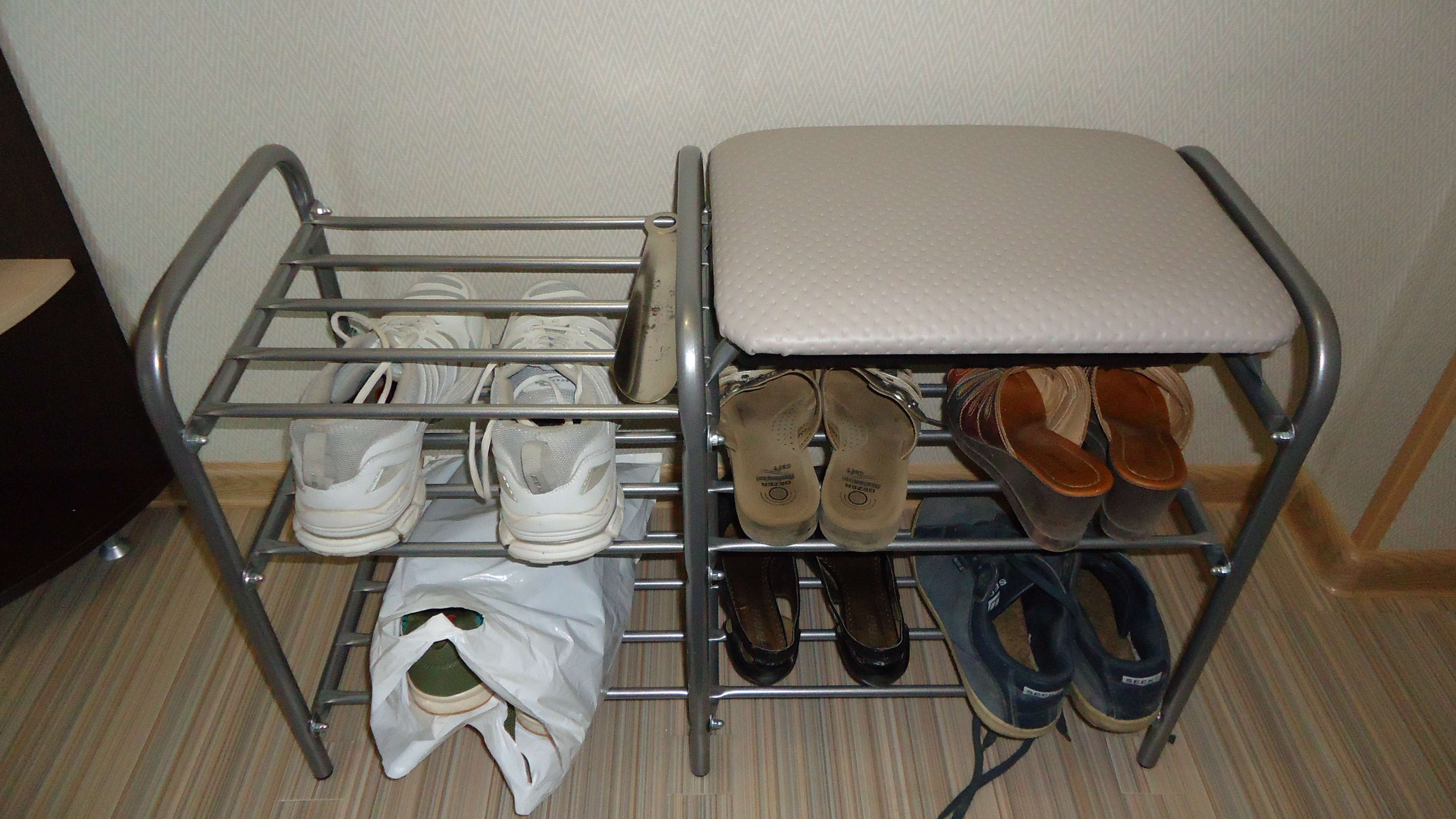 Фотография покупателя товара Этажерка для обуви с сиденьем и ящиком «Люкс», 3 яруса, 79×33×50 см, цвет серый - Фото 7