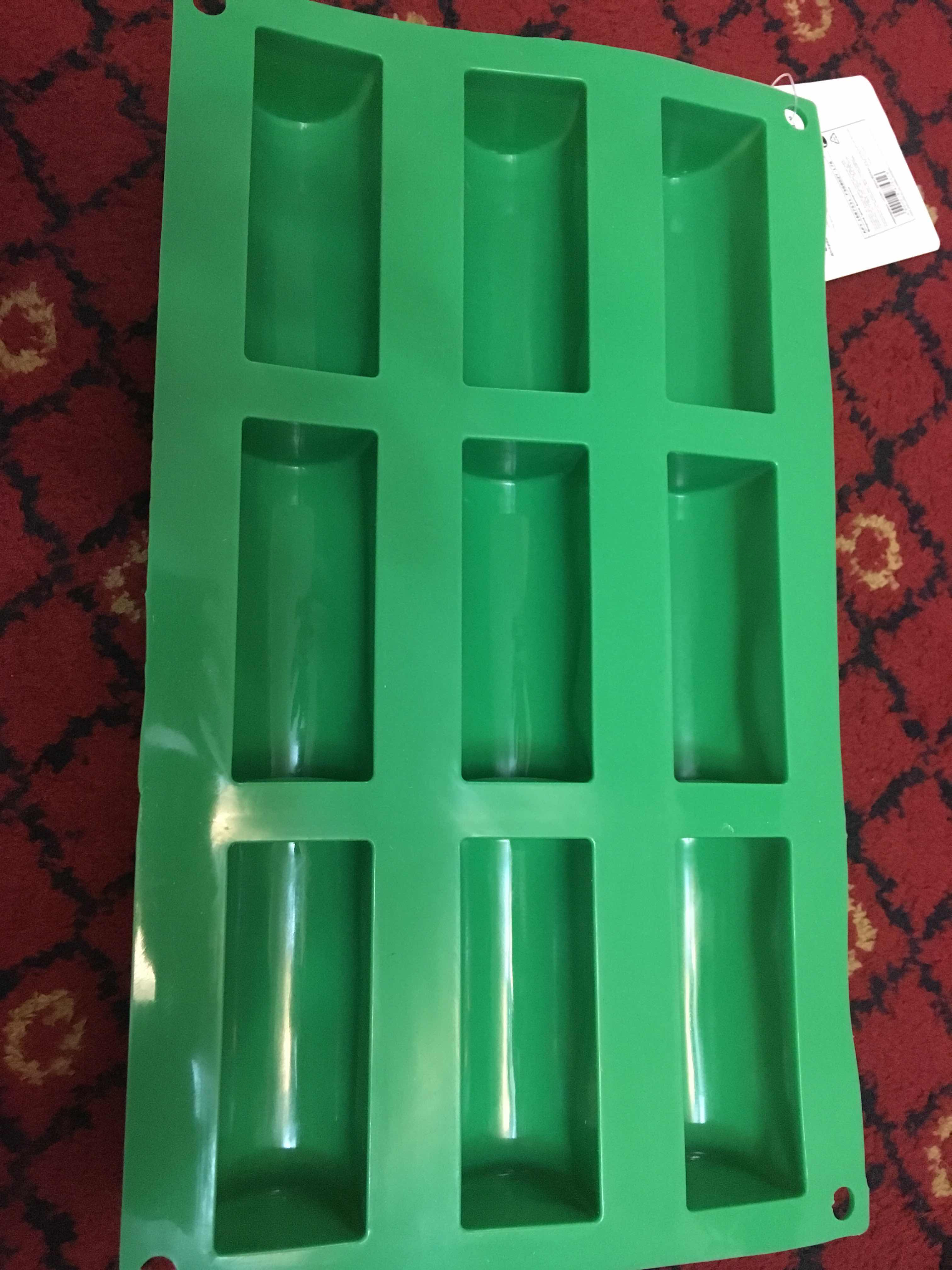 Фотография покупателя товара Форма для выпечки Доляна «Сладости. Батончики», силикон, 29,3×17,5×3,5 см, 9 ячеек (8,3×3,2×3,5 см), цвет МИКС - Фото 7