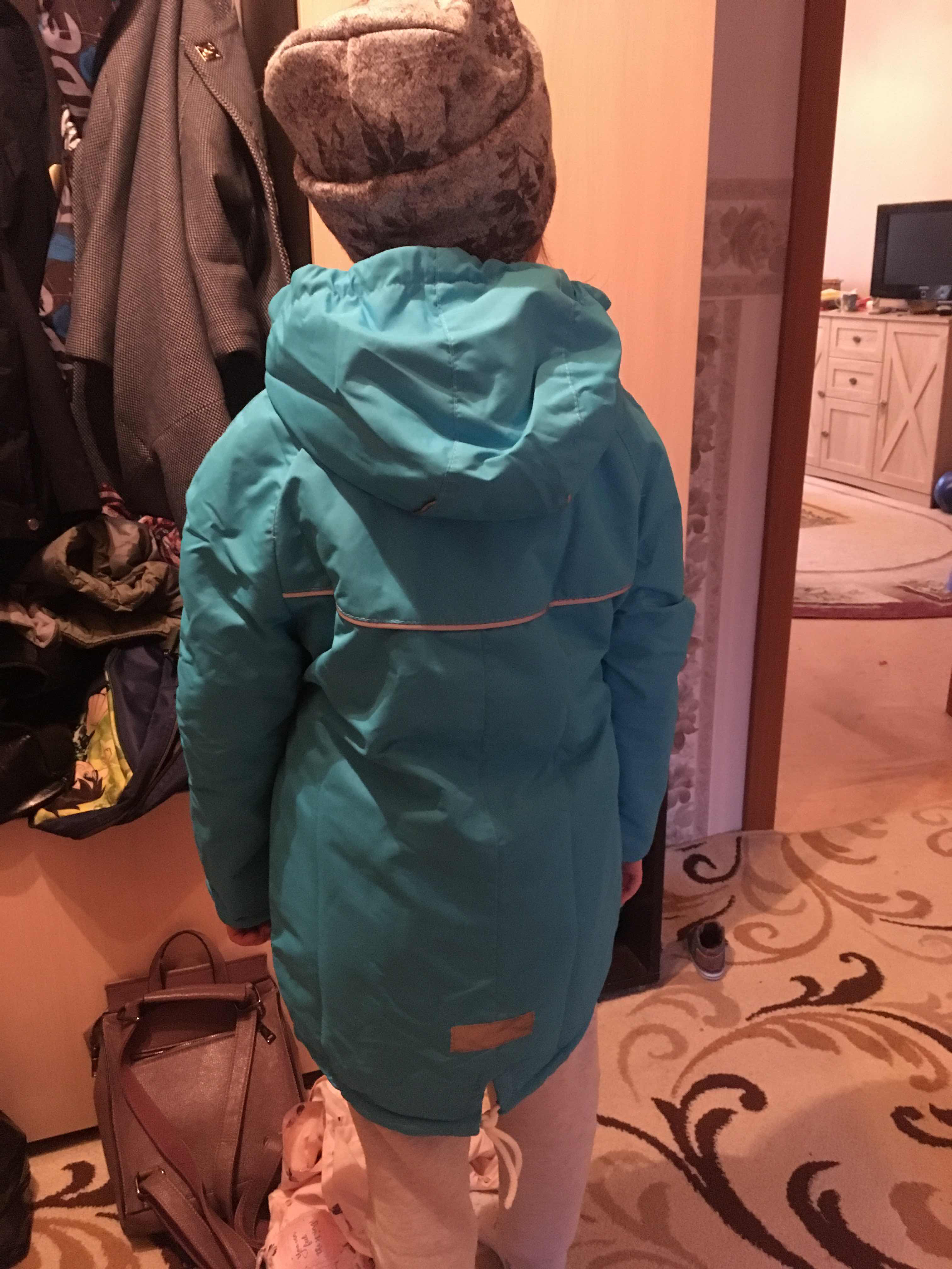Фотография покупателя товара Куртка для девочки «Алиса», рост 134 см, цвет бирюзовый - Фото 2