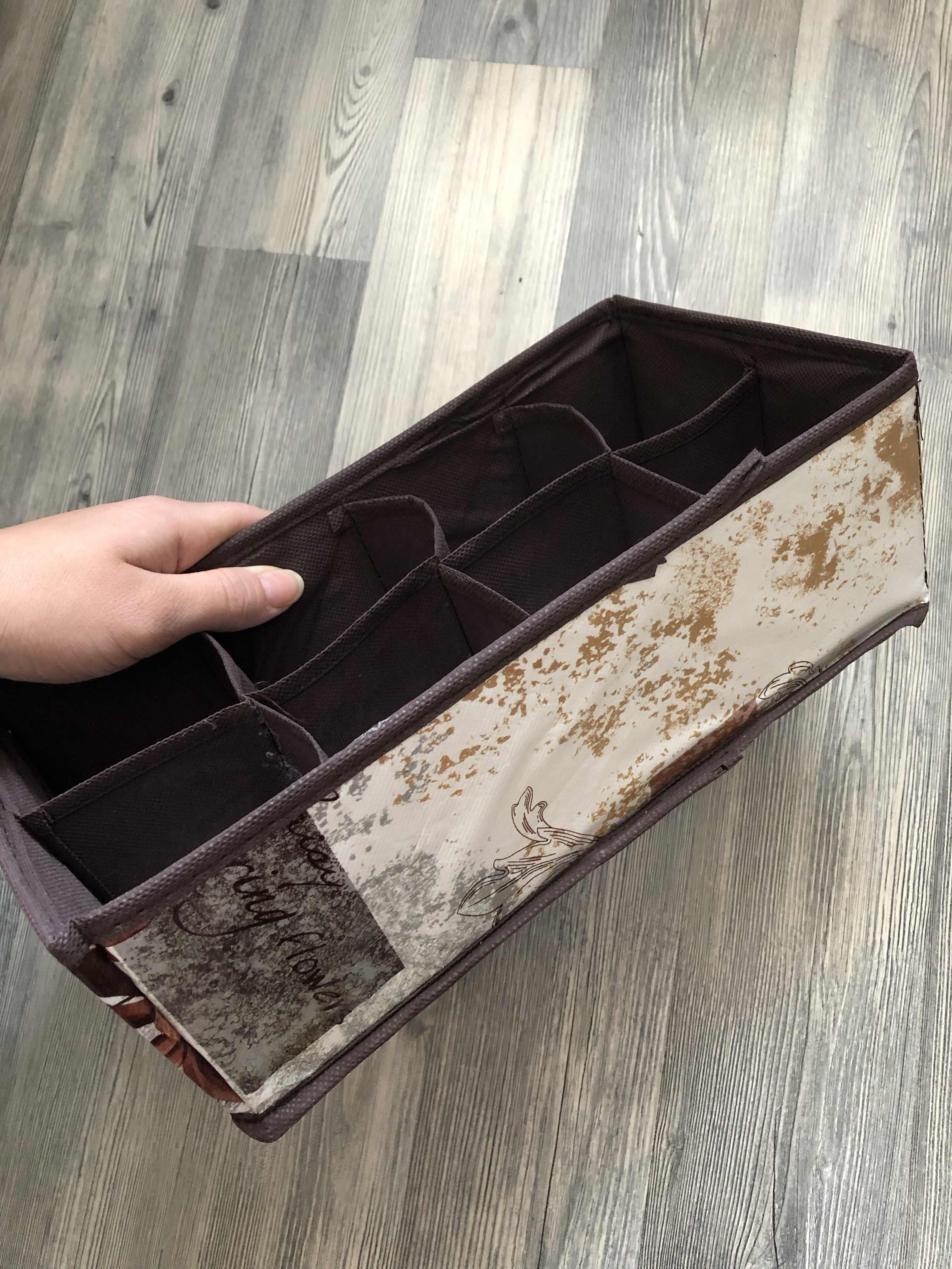 Фотография покупателя товара Органайзер для хранения белья «Астра», 16 ячеек, 36×28×12 см, цвет коричневый, внутренняя стенка МИКС - Фото 7
