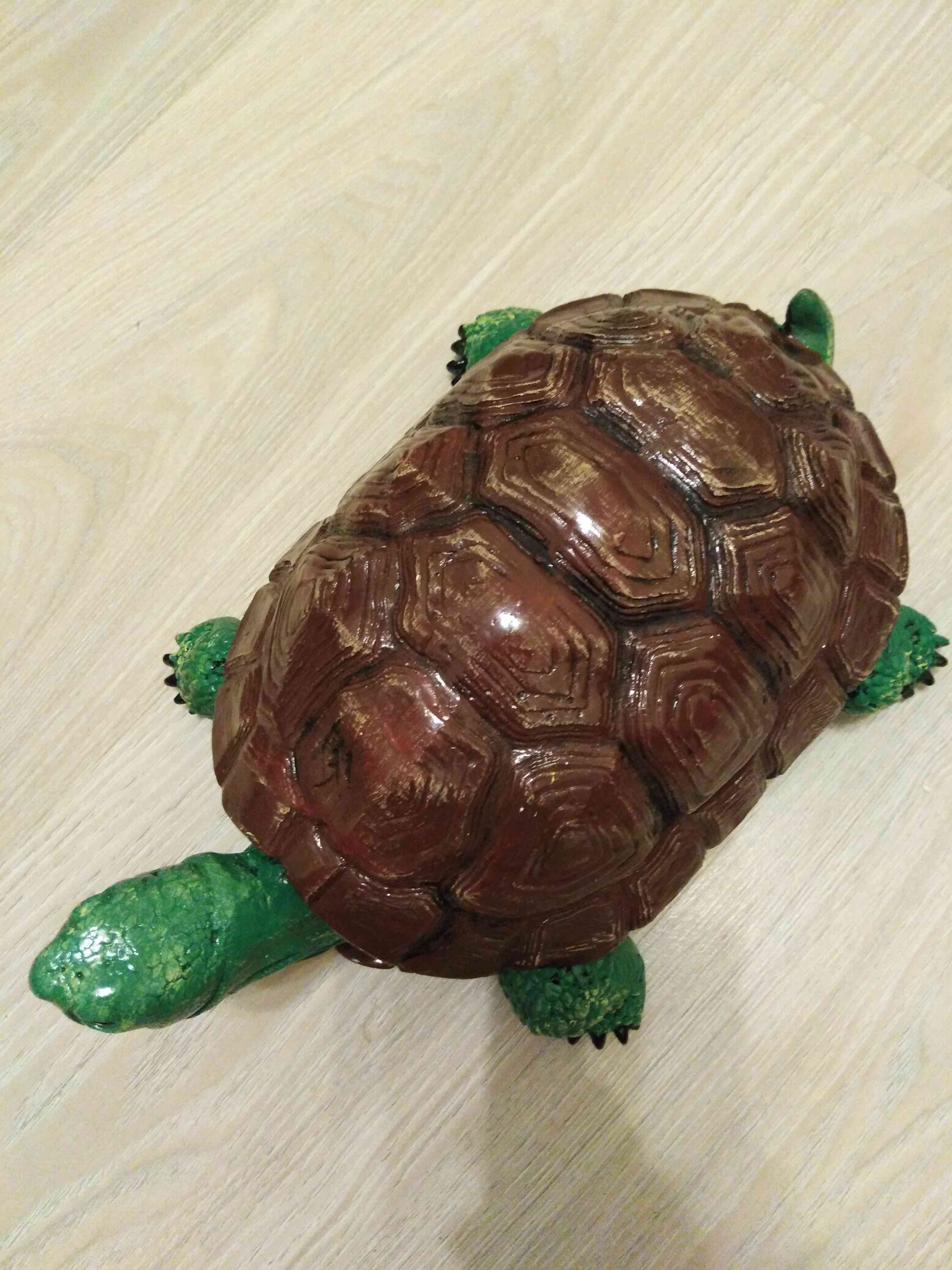 Фотография покупателя товара Садовая фигура "Черепаха", большая, зелёный цвет, 31х24х14 см - Фото 2