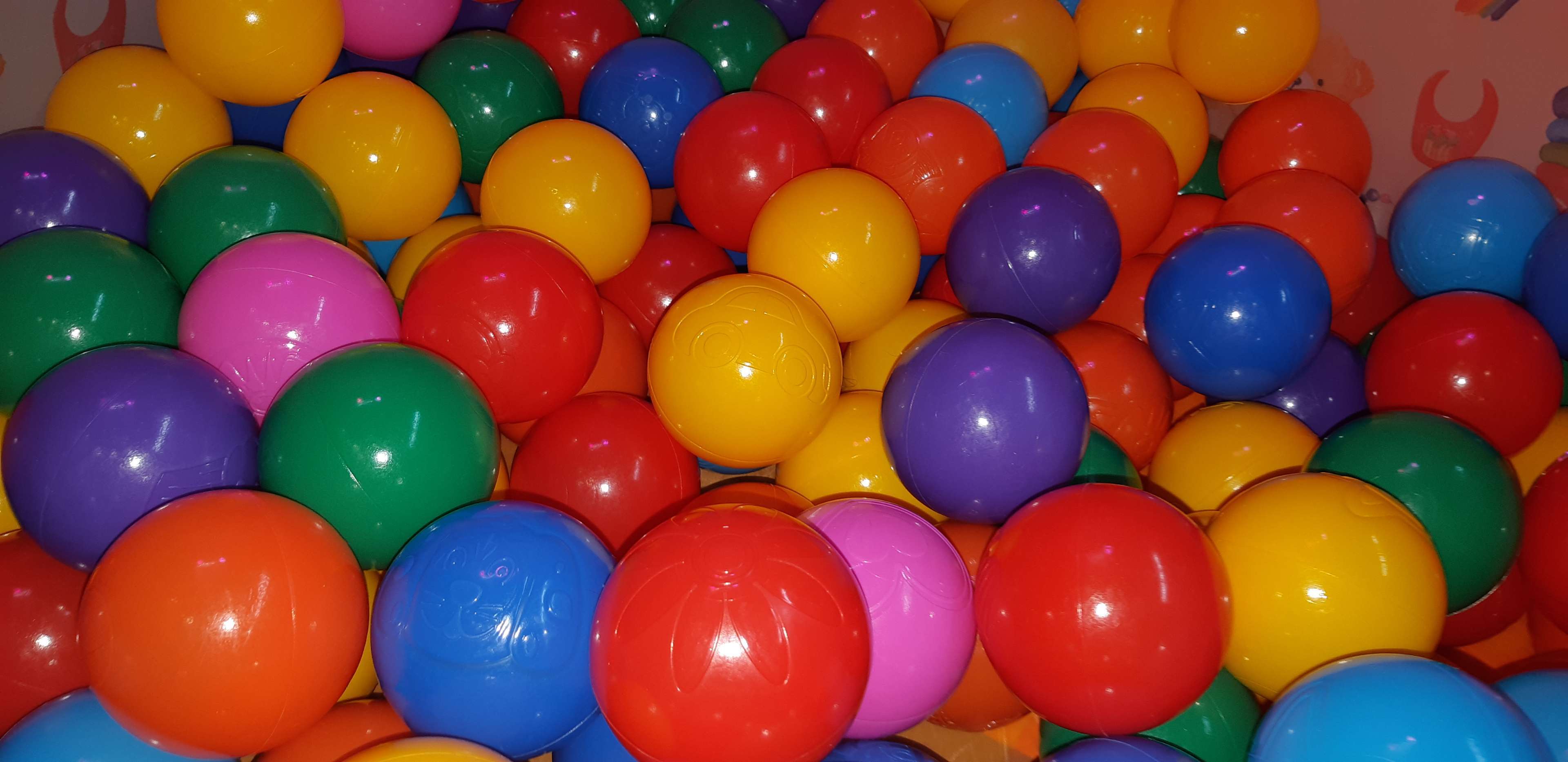 Фотография покупателя товара Шарики для сухого бассейна с рисунком, диаметр шара 7,5 см, набор 150 штук, разноцветные - Фото 37
