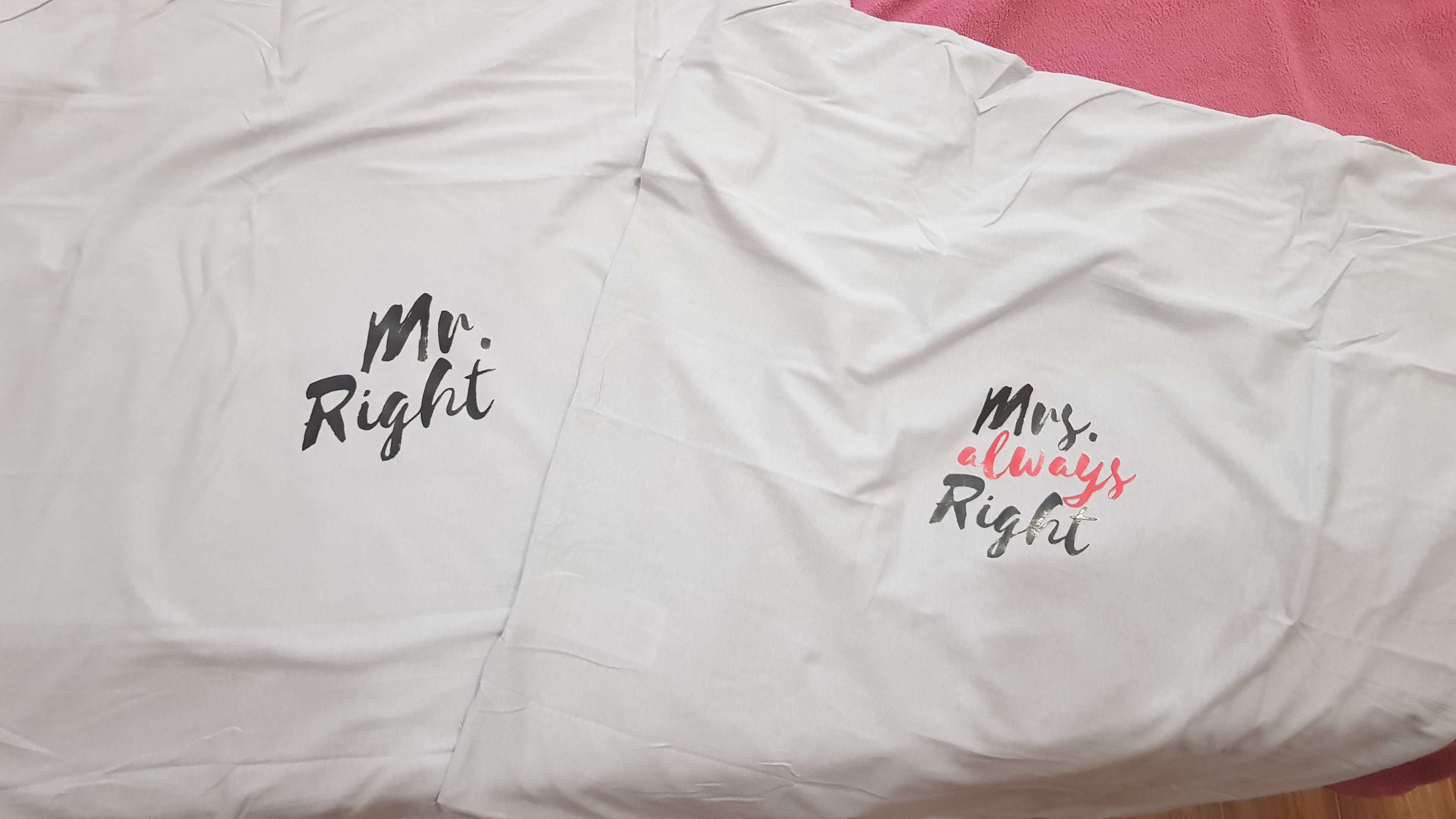 Фотография покупателя товара Набор термонаклеек для декорирования текстильных изделий "Mr&Mrs Right" (2 шт), 14 х 14 см - Фото 1