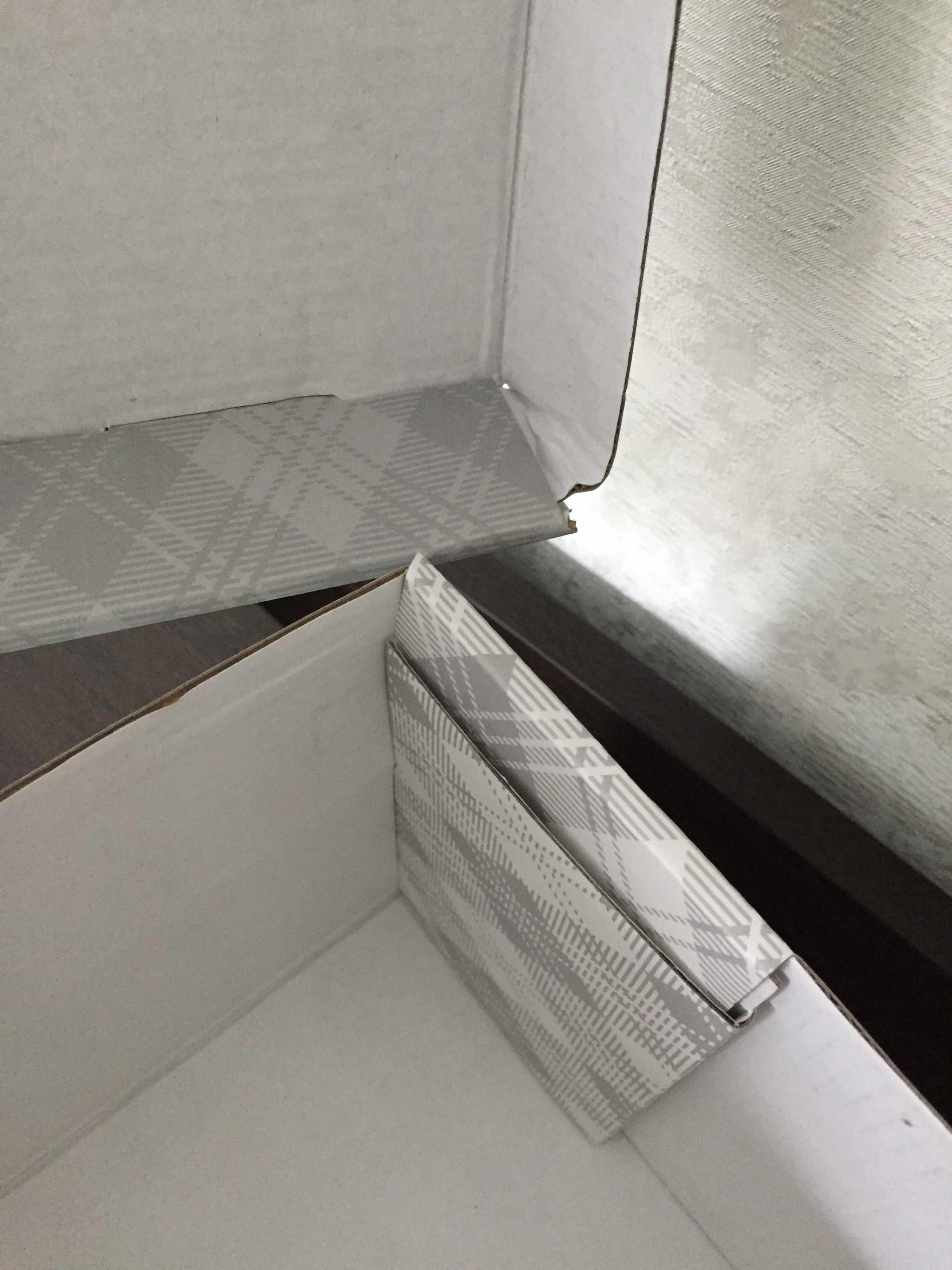 Фотография покупателя товара Складная коробка с PVC окошком «Клетка», 34 × 23 × 15 см - Фото 2