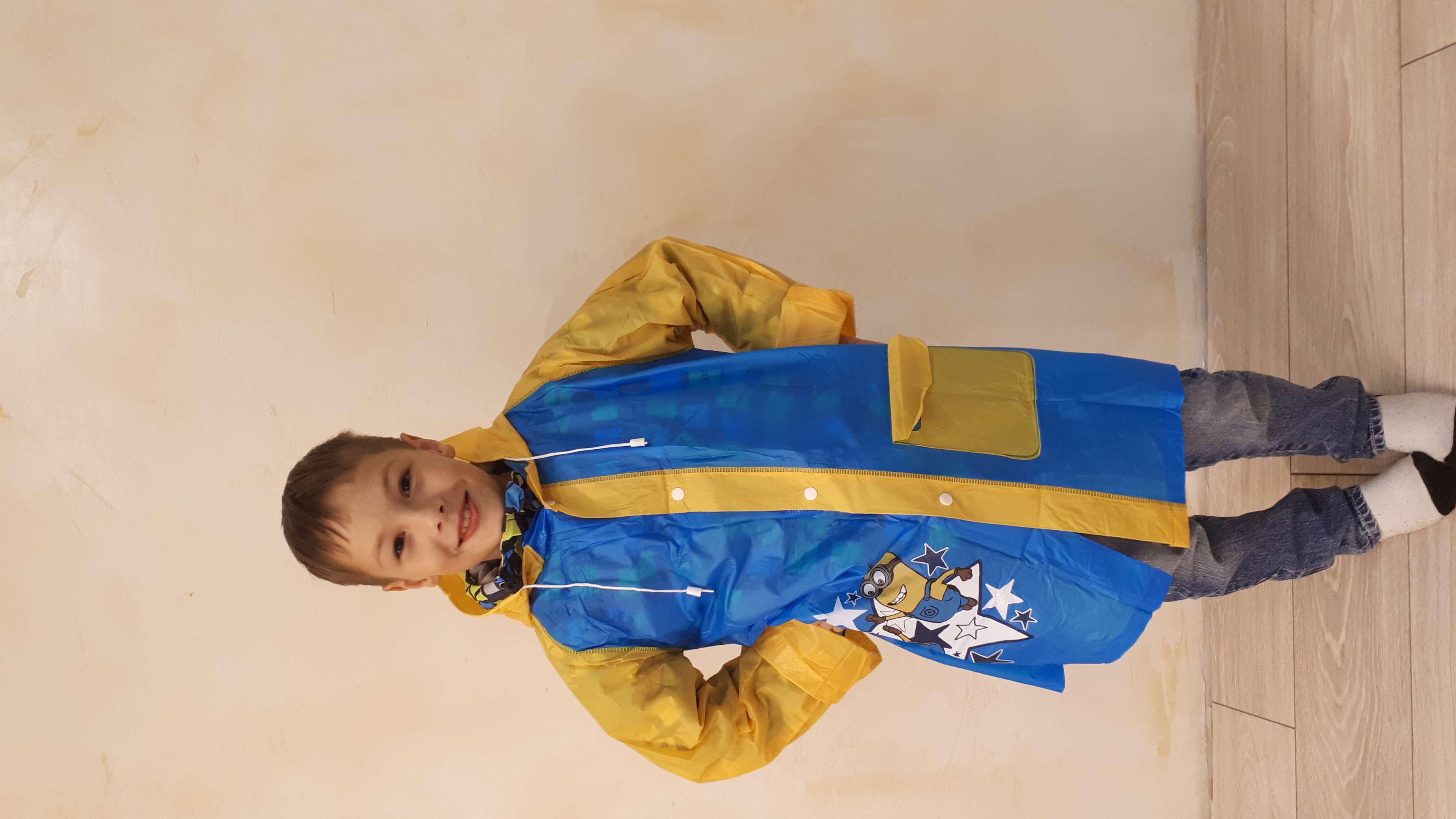 Фотография покупателя товара Дождевик со светоотражающим элементом, детский "Миньоны" Гадкий Я, р-р L, рост 110-120 см - Фото 2