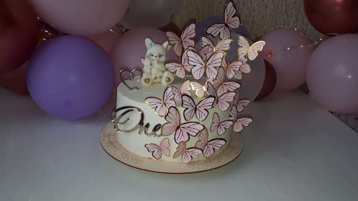 Фотография покупателя товара Набор для украшения торта «Бабочки» 10 шт., цвет розовый - Фото 7