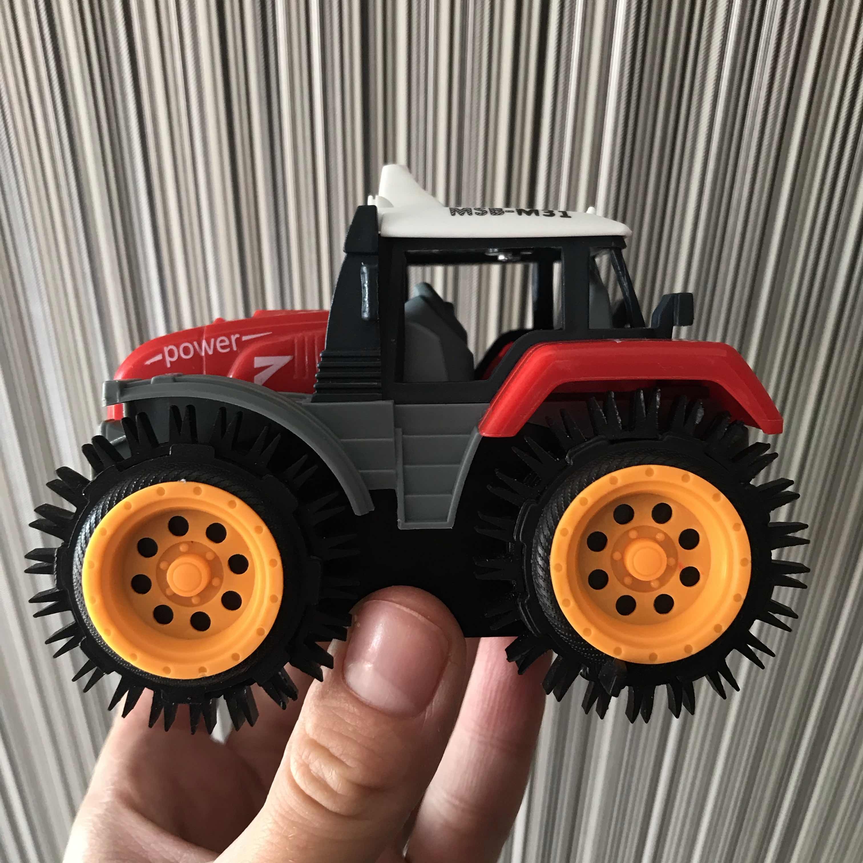 Фотография покупателя товара Трактор-перёвертыш «Хозяин фермы», работает от батареек, цвета МИКС, уценка - Фото 23