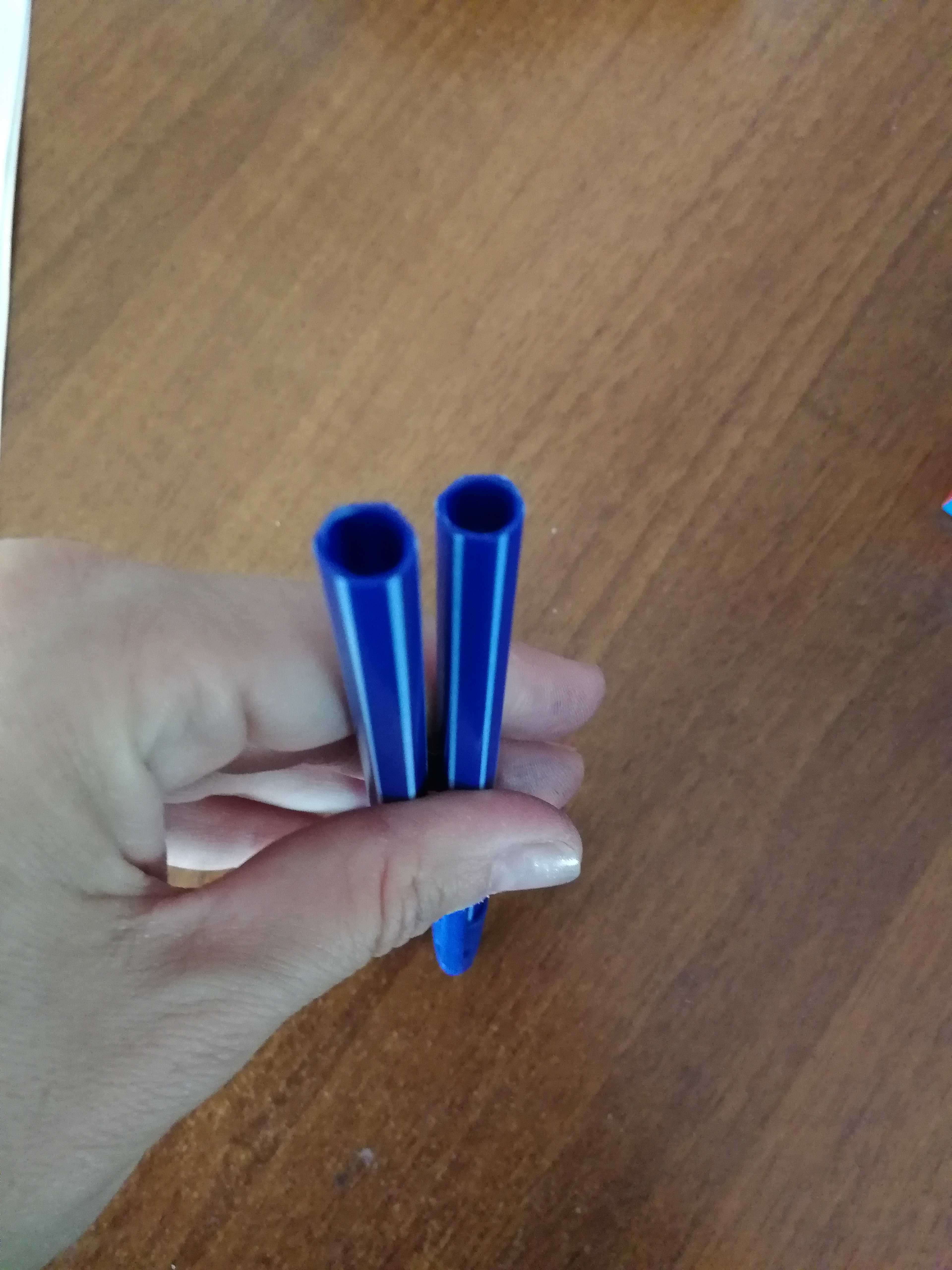 Фотография покупателя товара Ручка шариковая "Полоски синий/белый", 0.5 мм, стержень синий - Фото 2