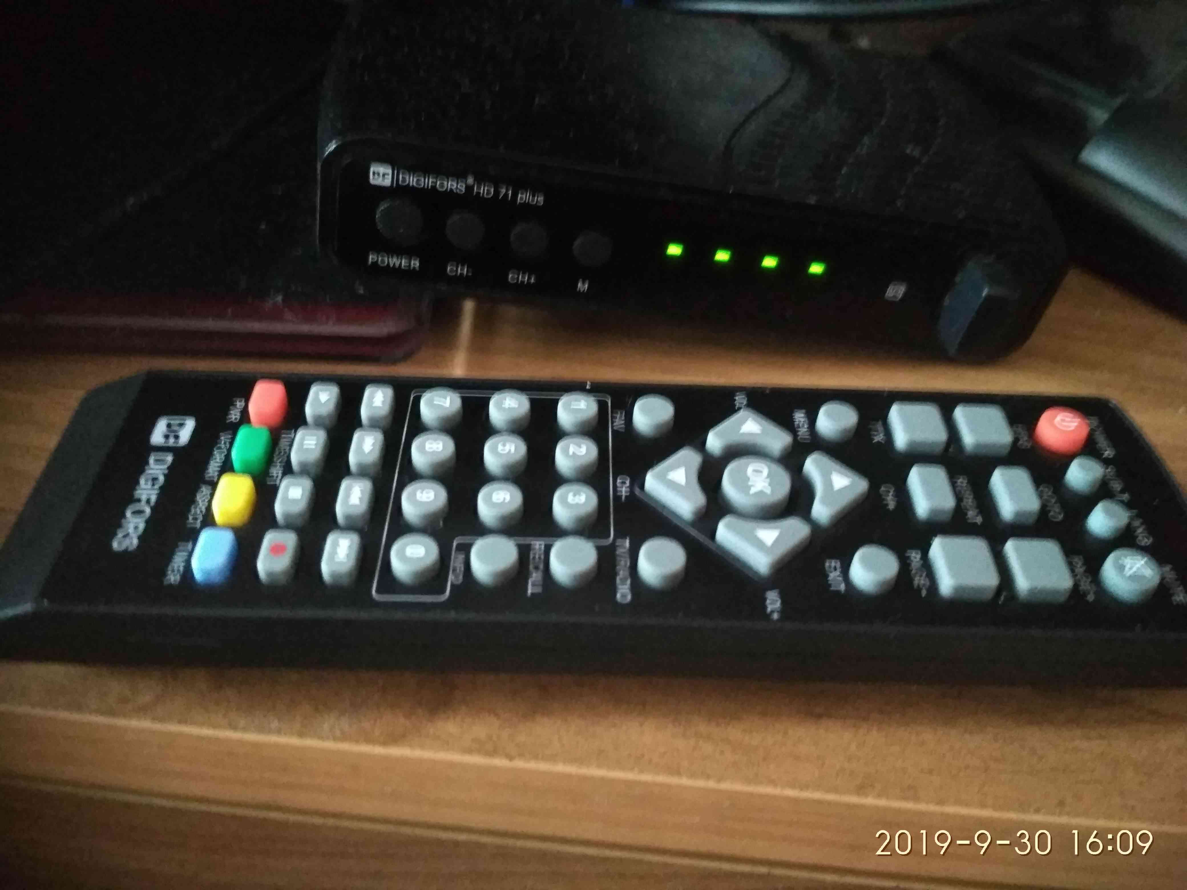 Фотография покупателя товара Пульт ДУ Digifors "Мини", для DVB-T2 ресиверов 50, 71, 100-х моделей, оригинальный, черный - Фото 1