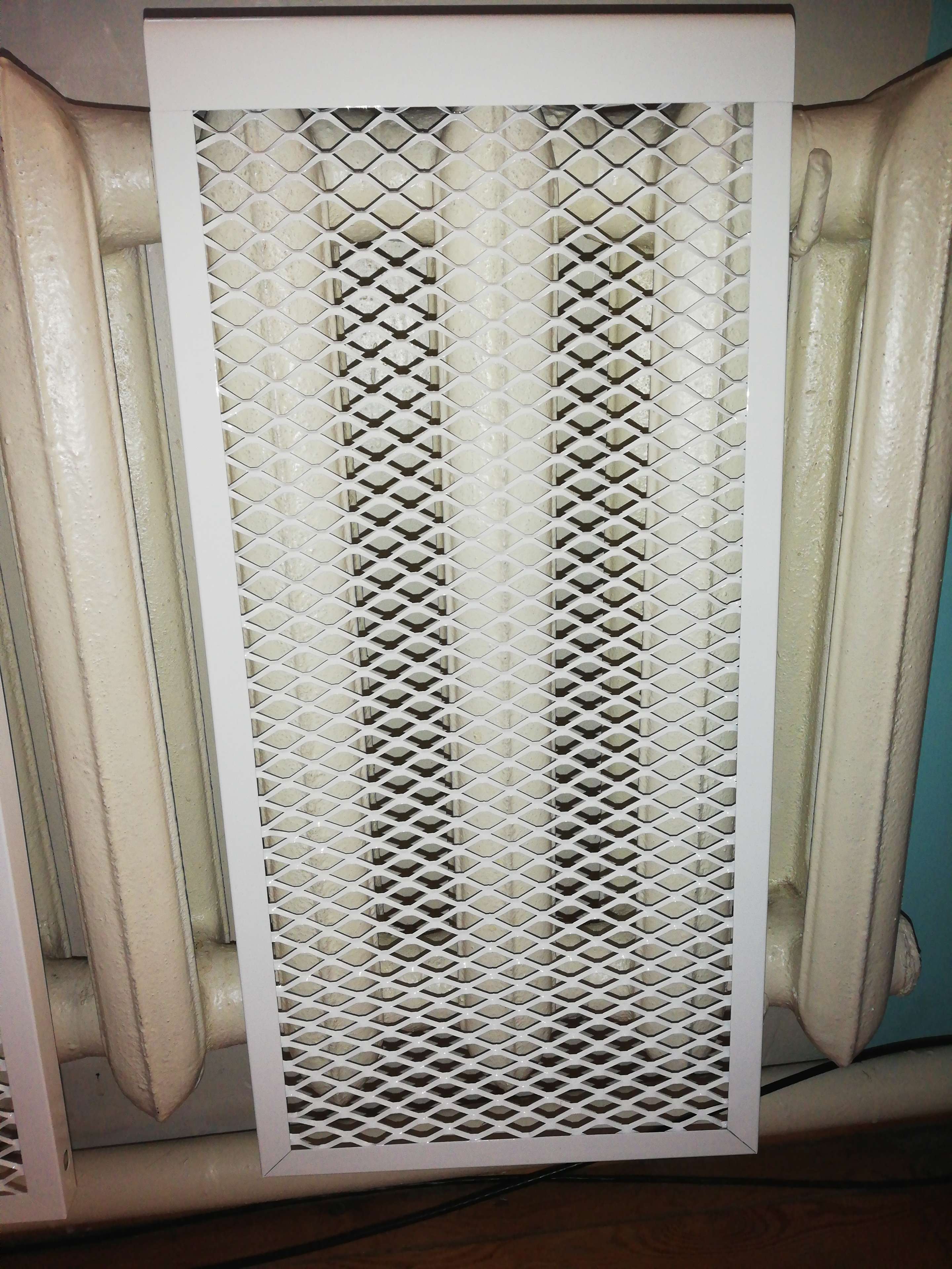Фотография покупателя товара Экран на чугунный радиатор, 690 х 610 х 142 мм, 7 секций, металлический, белый