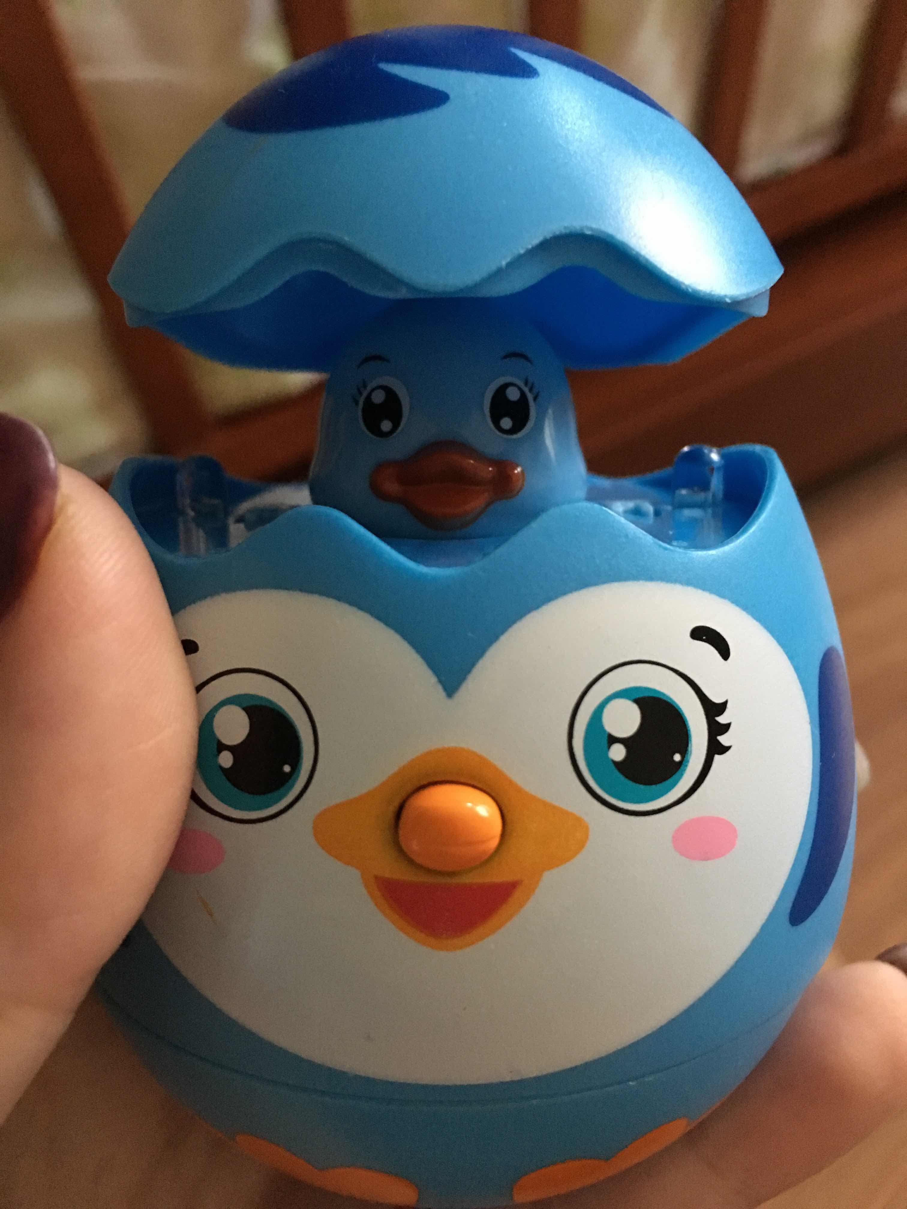 Фотография покупателя товара Развивающая музыкальная игрушка «Яйцо-сюрприз Пингвинчик», световые и звуковые эффекты