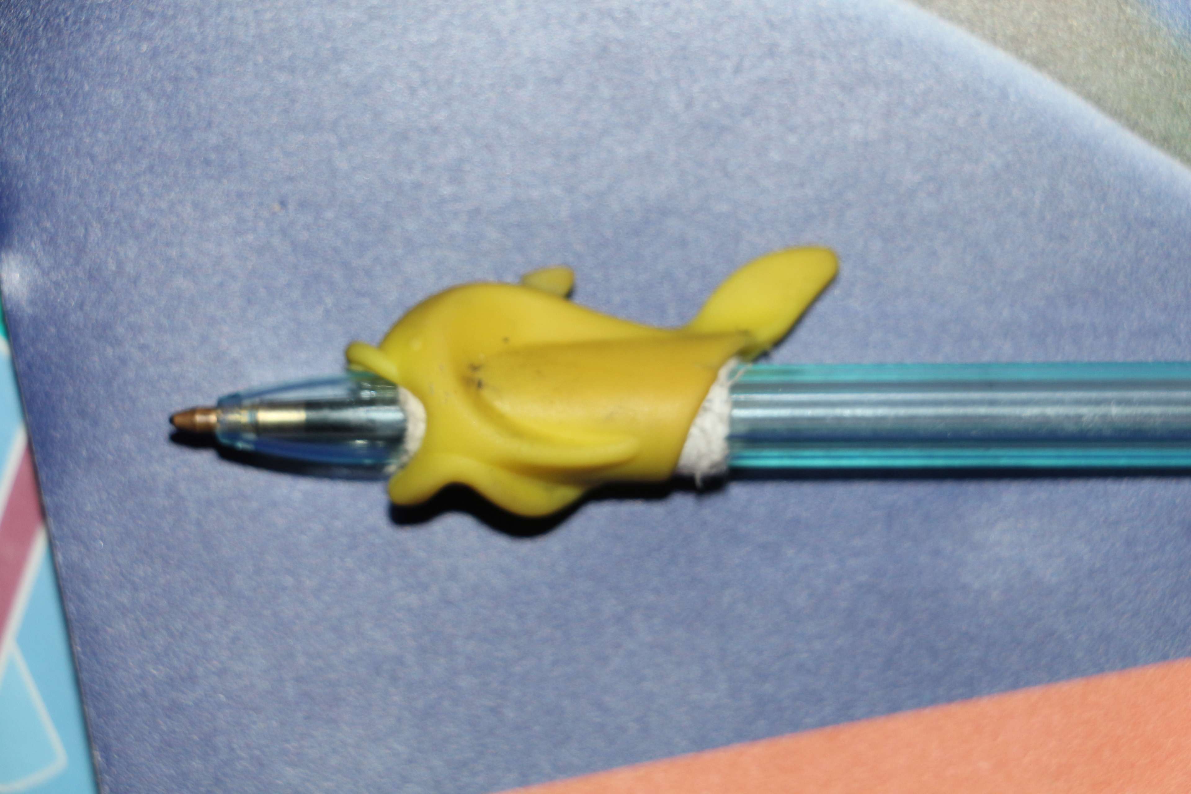 Фотография покупателя товара Ручка обучающая, тренажёр для исправления техники письма "Дельфин", МИКС - Фото 4