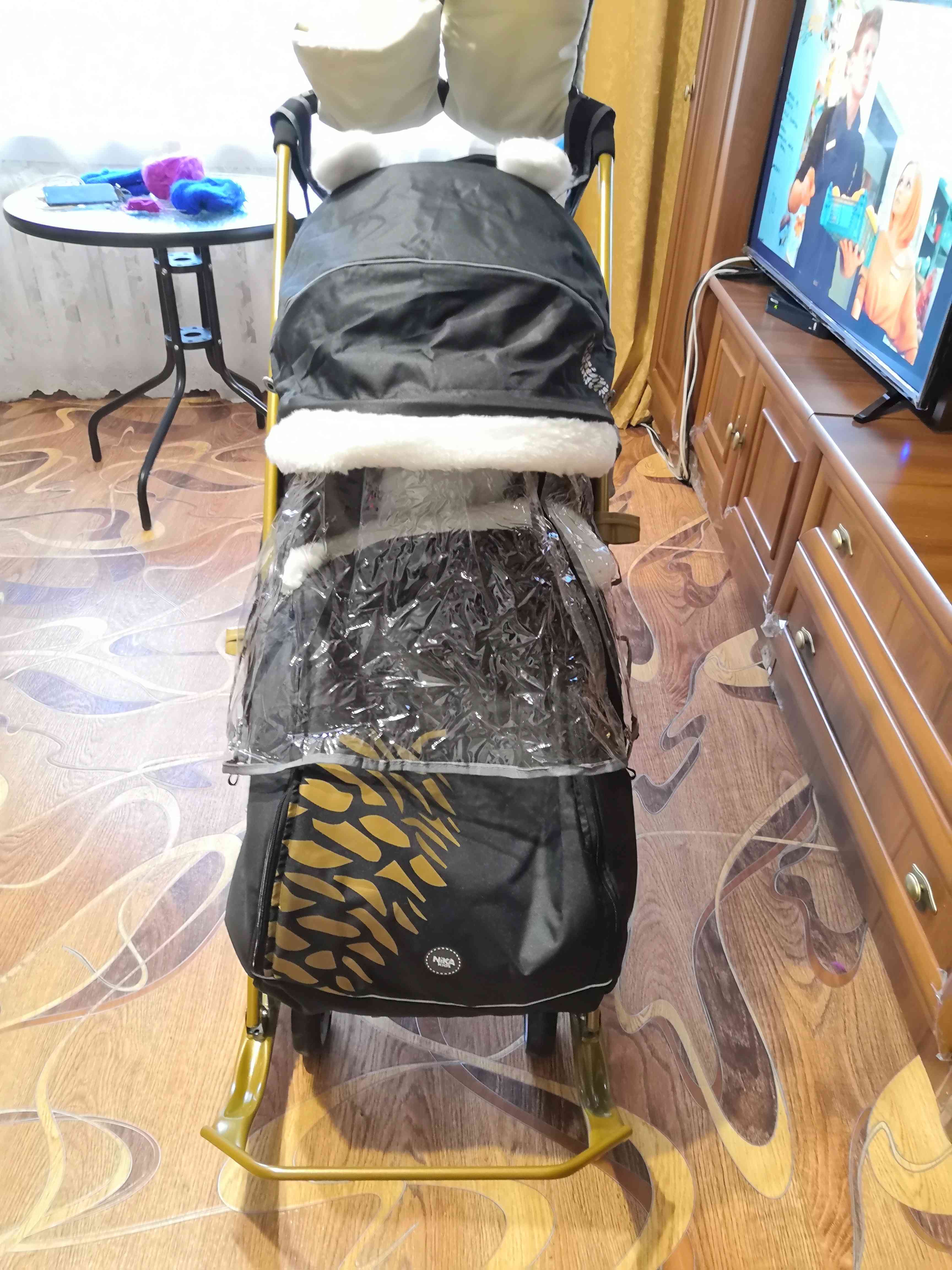 Фотография покупателя товара Санки коляска «Ника детям7-2», рисунок с шишкой, цвет чёрный - Фото 4