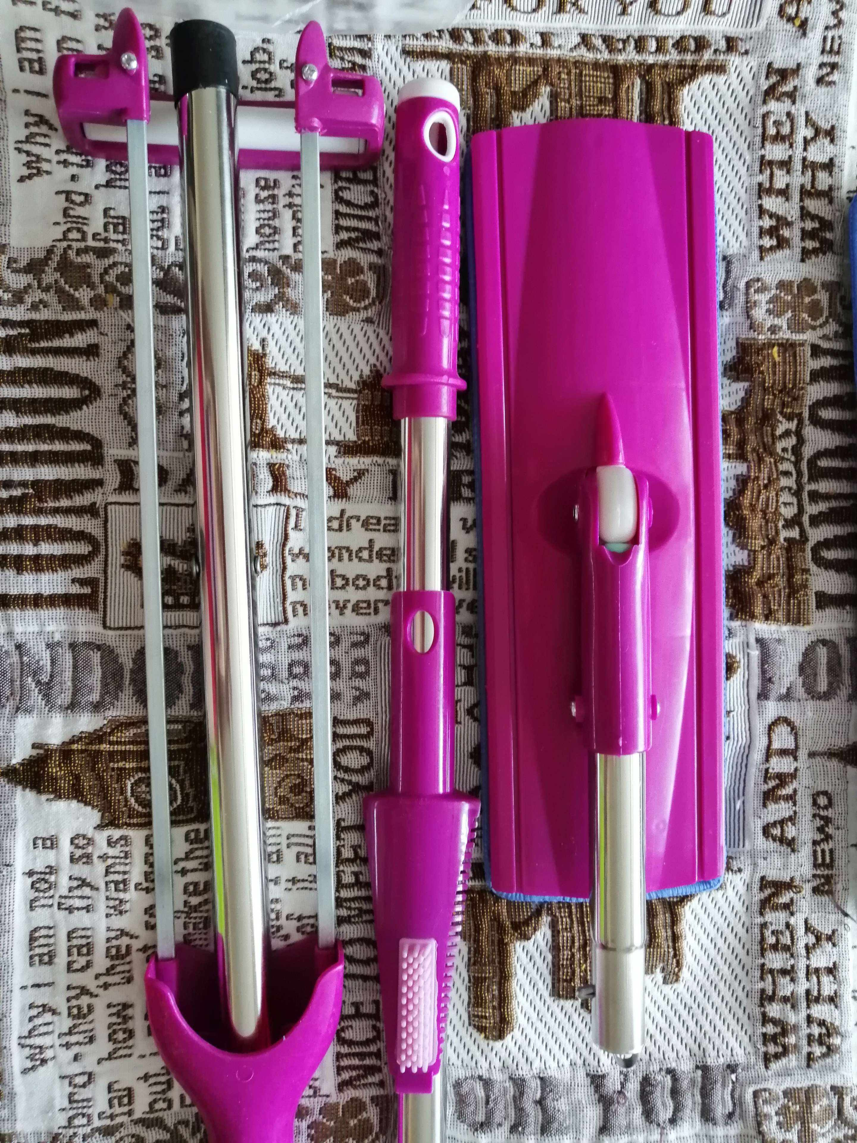 Фотография покупателя товара Швабра с отжимом Доляна, 2 насадки из микрофибры 35×14 см, стальная ручка 125 см, цвет МИКС - Фото 7