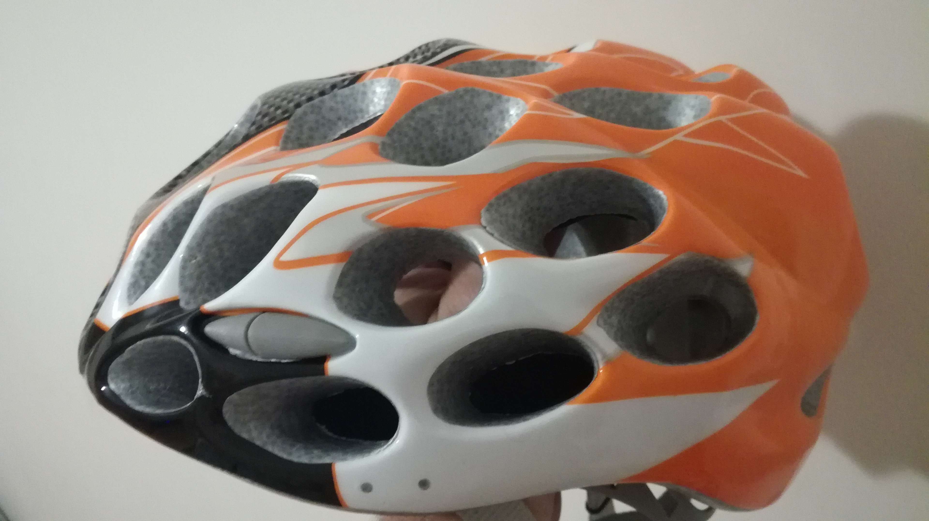 Фотография покупателя товара Шлем велосипедиста взрослый T39, размер 52-60 см, цвета МИКС - Фото 2