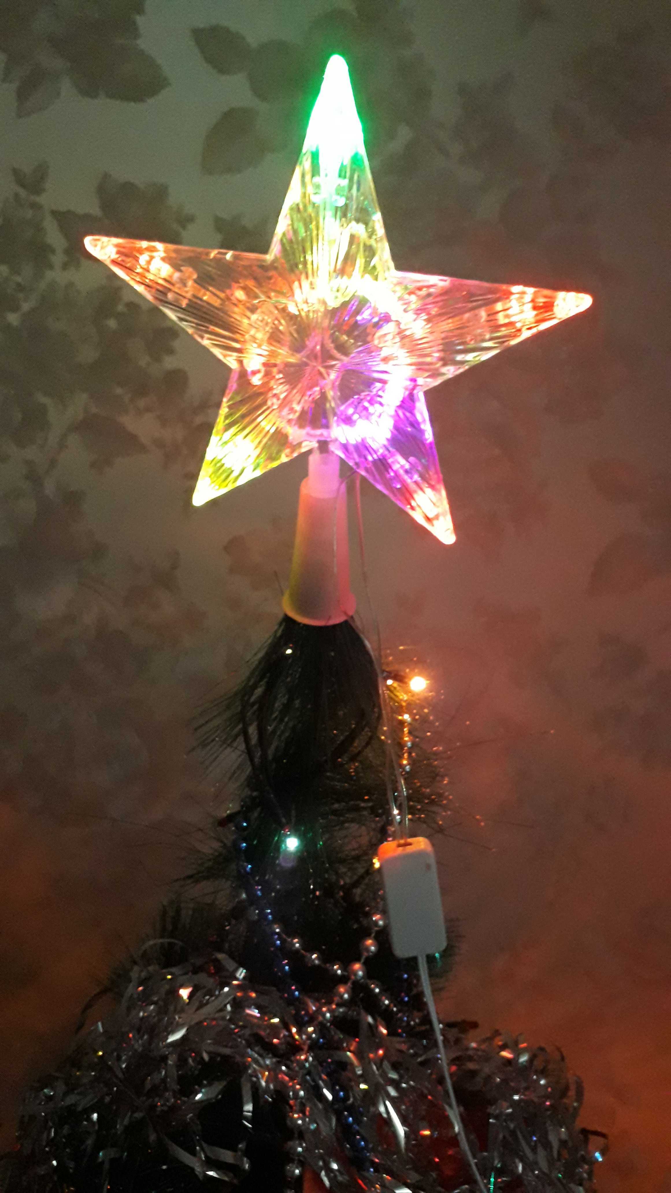 Фотография покупателя товара Светодиодная верхушка на ёлку «Звезда прозрачная» 15 см, 10 LED, провод 2 метра, 220 В, свечение RG/RB - Фото 15