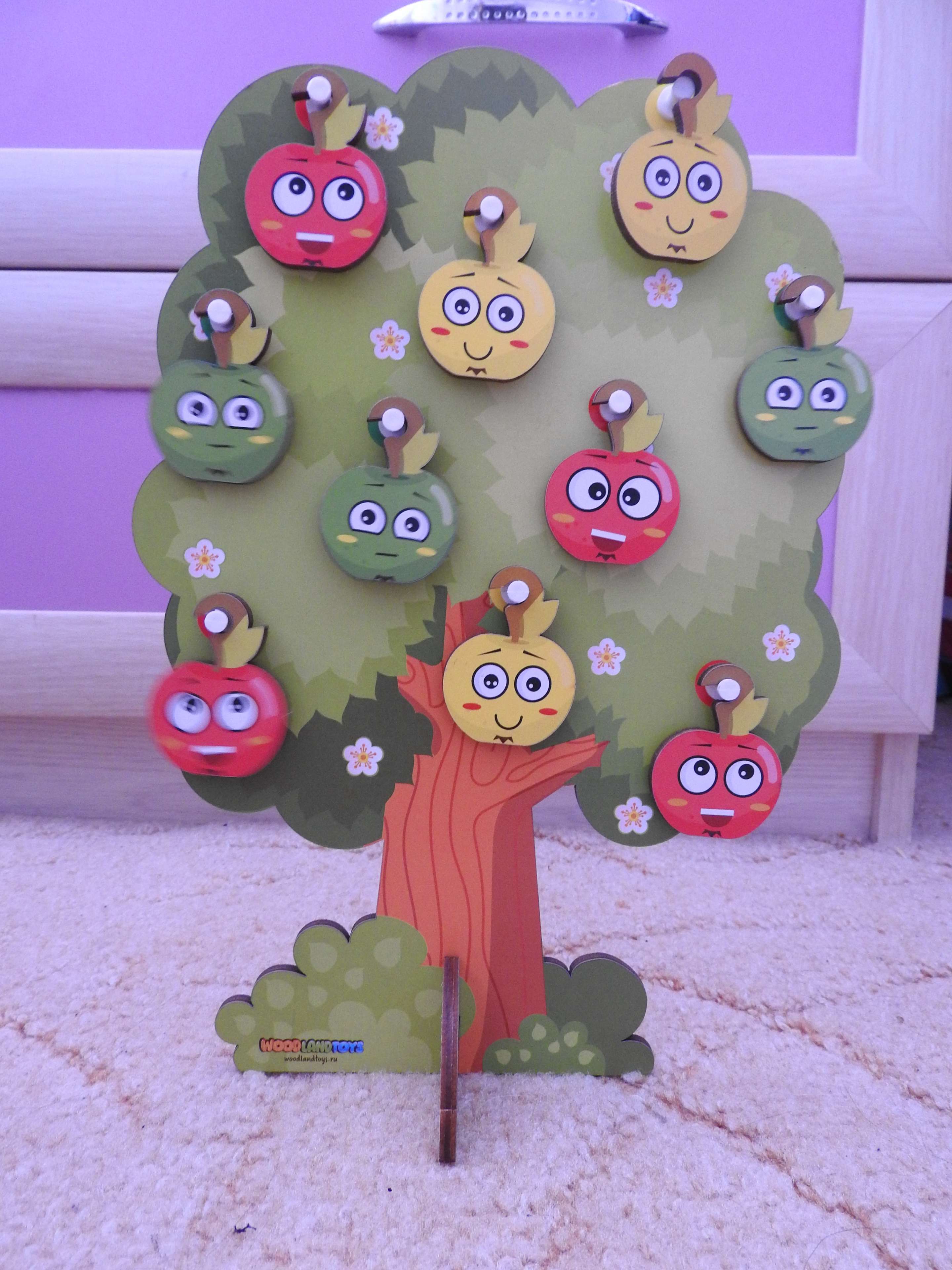 Фотография покупателя товара Сортер-дерево «Яблонька» яблоко: 3.5 × 4.5 см