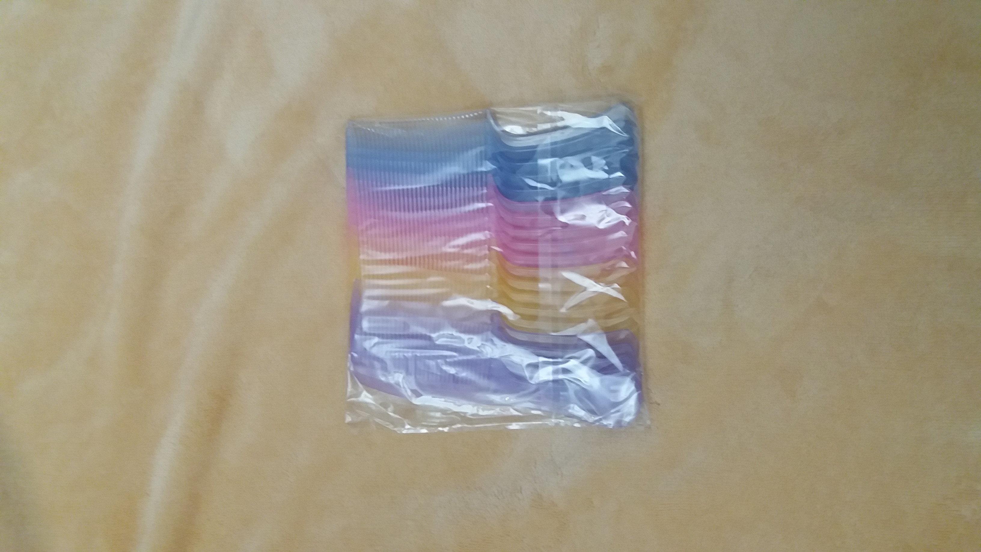 Фотография покупателя товара Расчёска, 16 × 3,5 см, фасовка 20 шт, цвет МИКС