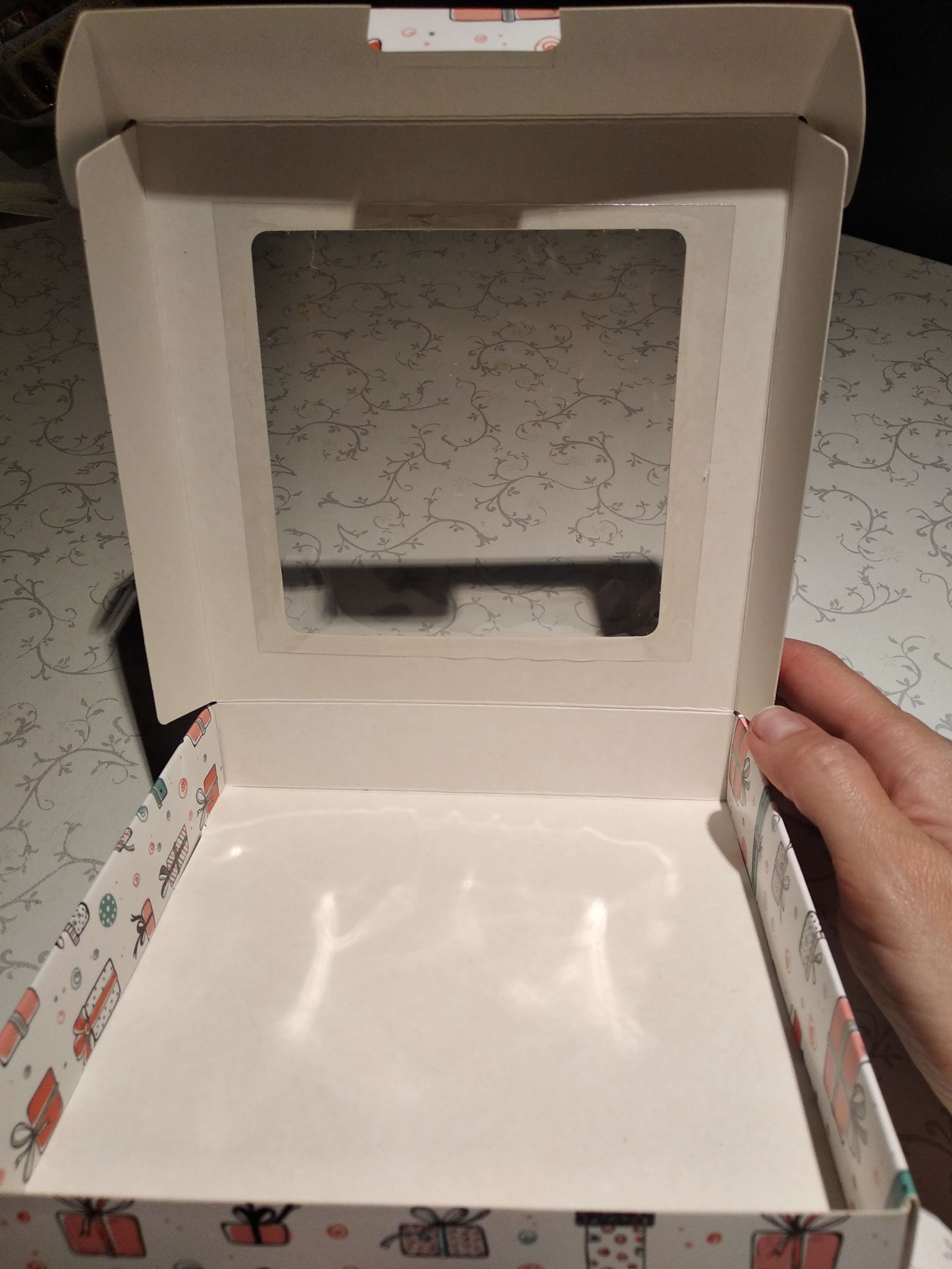 Фотография покупателя товара Коробка самосборная бесклеевая, "Подарки", 16 х 16 х 3 см - Фото 19
