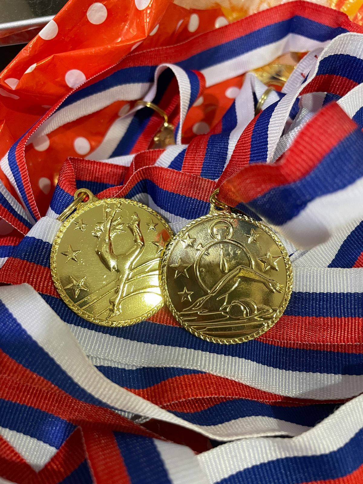 Фотография покупателя товара Медаль тематическая «Танцы одиночные», золото, d=3,5 см