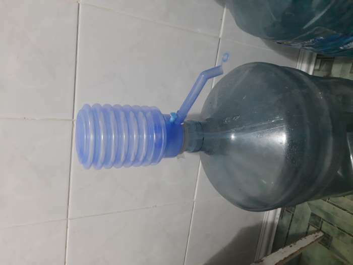 Фотография покупателя товара Помпа для воды Luazon, механическая, прозрачная, под бутыль от 11 до 19 л, голубая - Фото 1