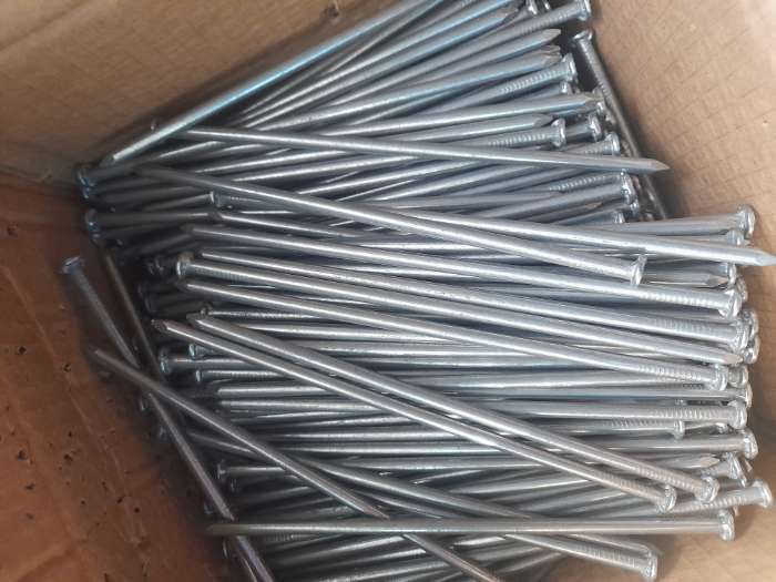 Фотография покупателя товара Гвозди ТУНДРА, строительные, ГОСТ 4028-63, без покрытия, 6×200 мм, 25 кг - Фото 1