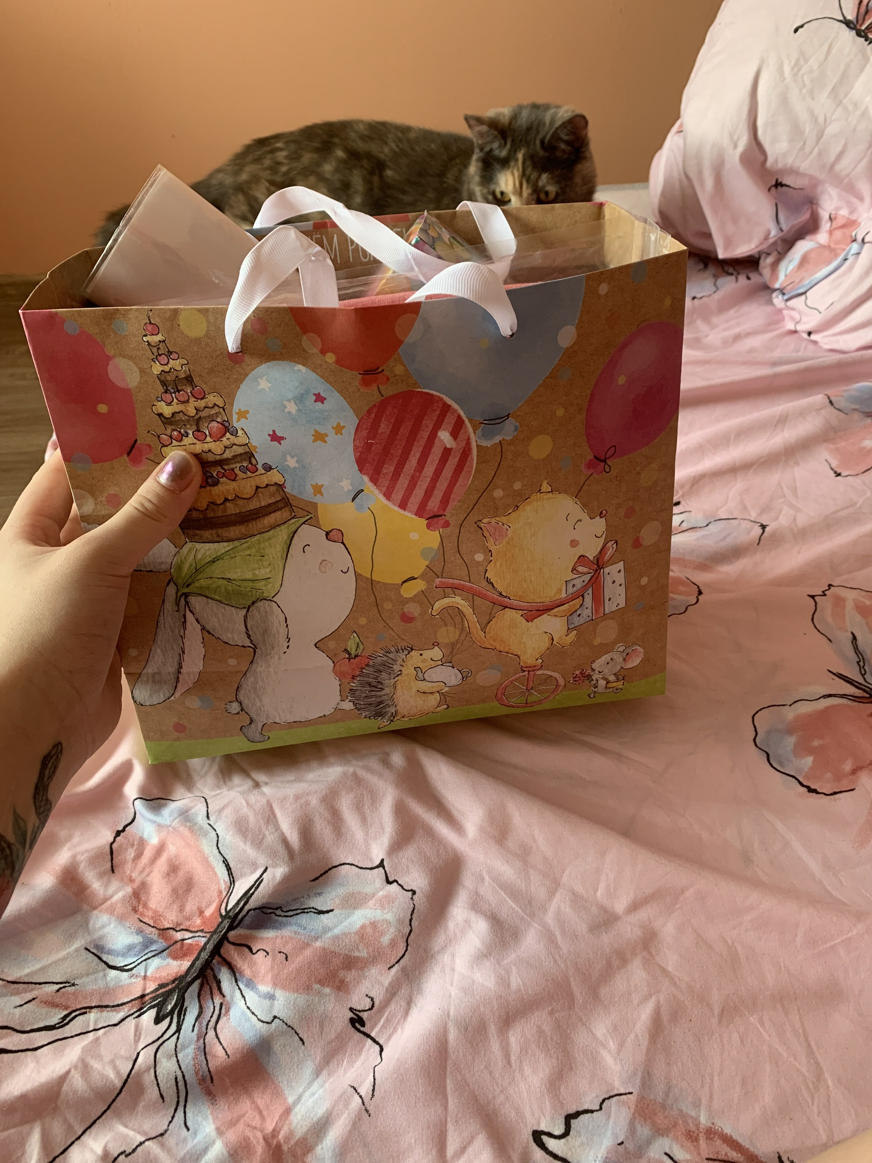 Фотография покупателя товара Пакет подарочный крафтовый, упаковка, «HB to you», ML 23×27×11.5 см - Фото 4