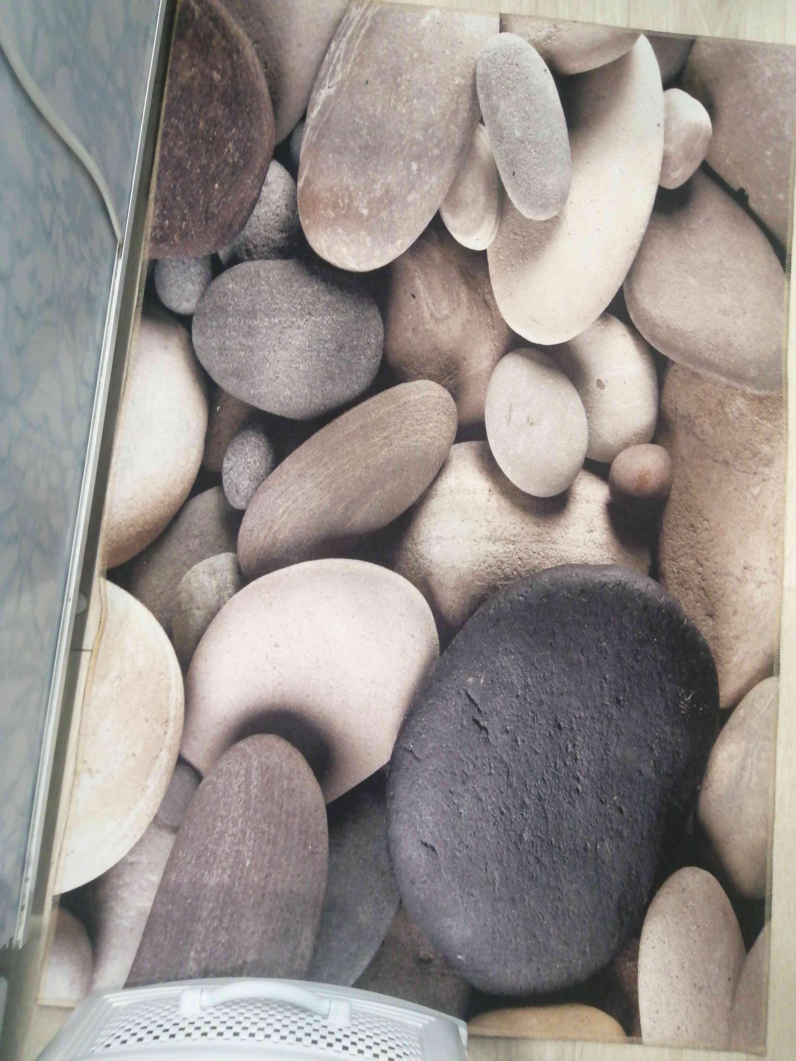 Фотография покупателя товара Коврик для ванной Доляна «Камни», 80×120 см - Фото 3